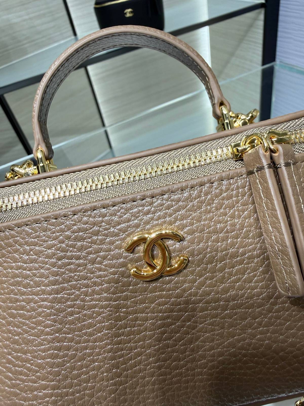 シャネル CHANEL マトラッセ バニティバッグ キャビアスキン ゴールド金具 ミラー付き レディース - 画像 6