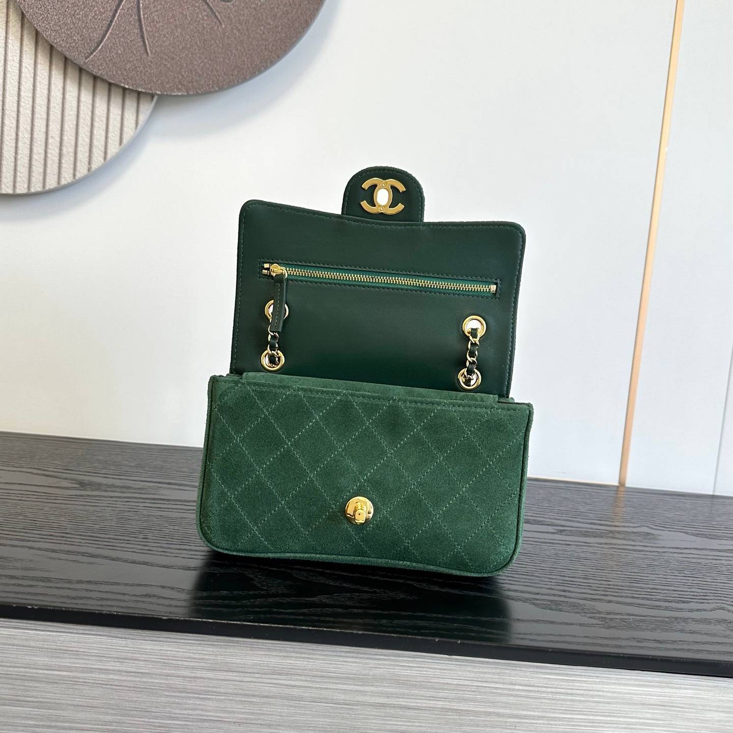 CHANEL シャネル マトラッセ ラムスキン フラップバッグ ゴールド金具 ミニバッグ グリーン レディース - 画像 4