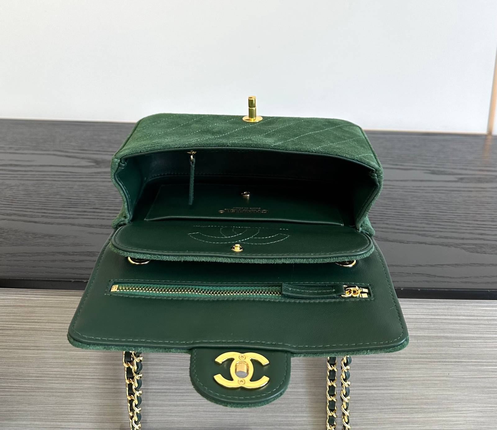 CHANEL シャネル マトラッセ ラムスキン フラップバッグ ゴールド金具 ミニバッグ グリーン レディース - 画像 6