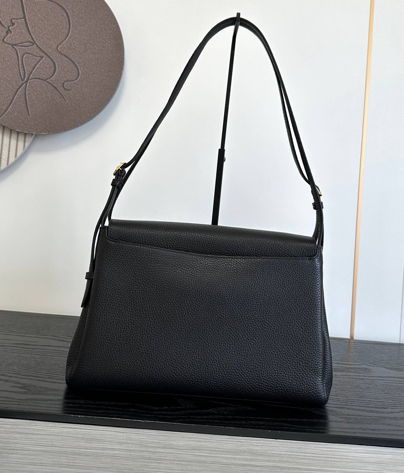 シャネル CHANEL マトラッセ チェーンショルダーバッグ キャビアスキン ゴールド金具 レディース ブラック ホワイ - 画像 8