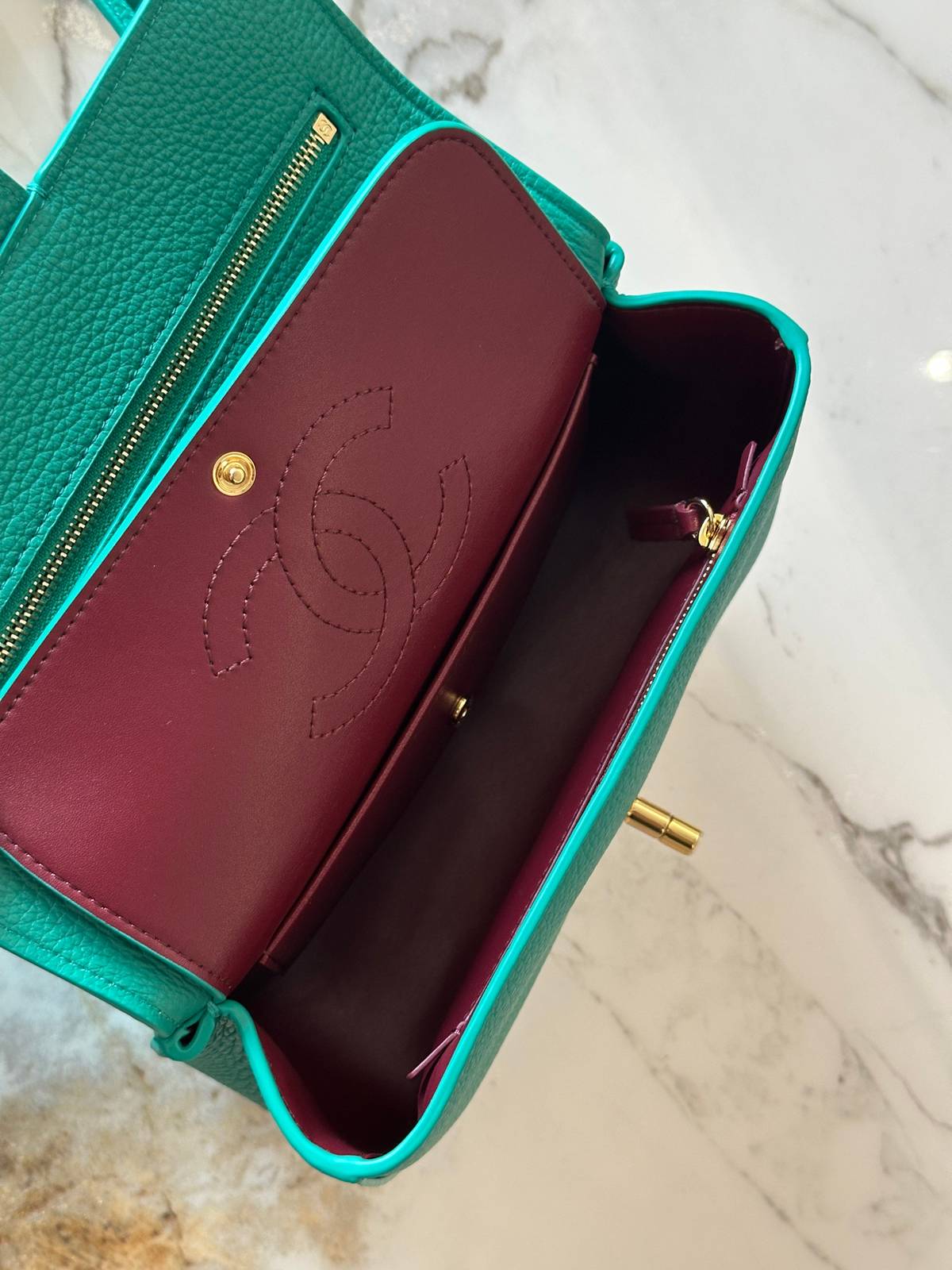 シャネル CHANEL マトラッセ フラップバッグ キャビアスキン チェーンショルダー ホワイトゴールド金具 レディース - 画像 4