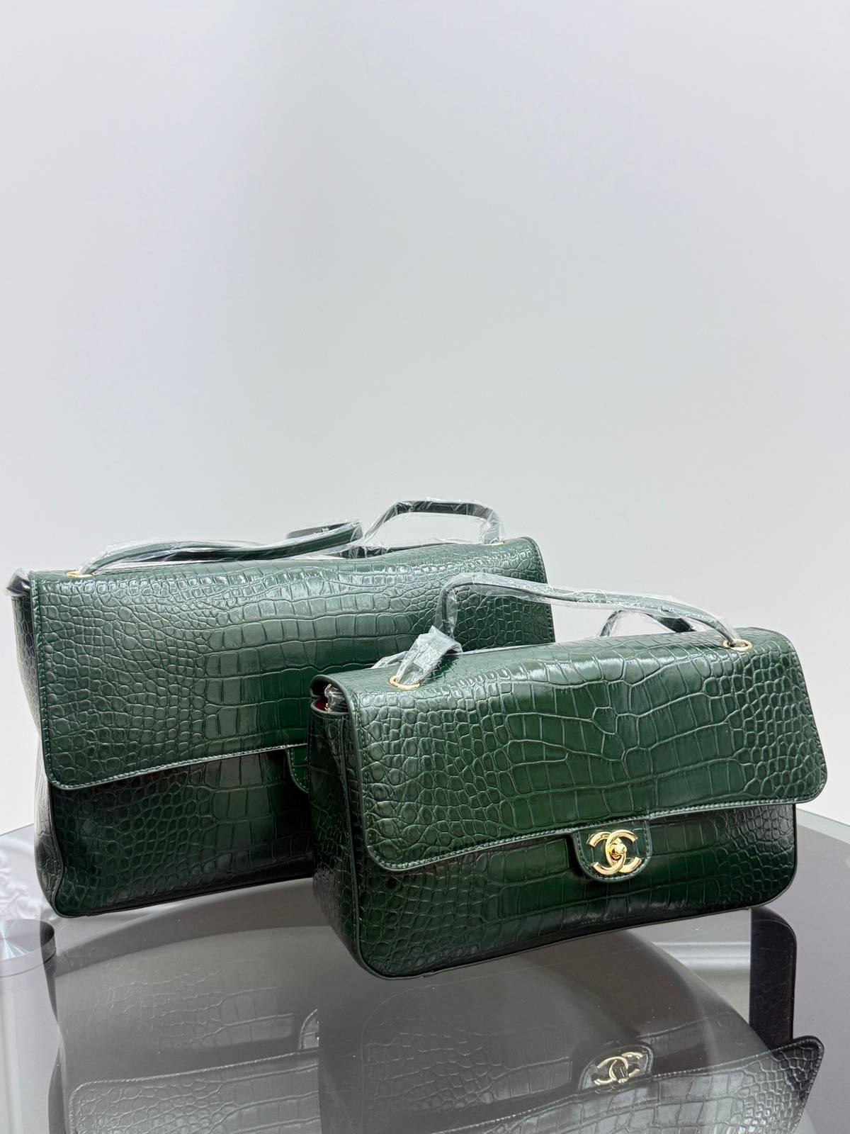 シャネル CHANEL キャビアスキン マトラッセ フラップバッグ ゴールド金具 ターンロック レザー編み込みチェーン - 画像 3