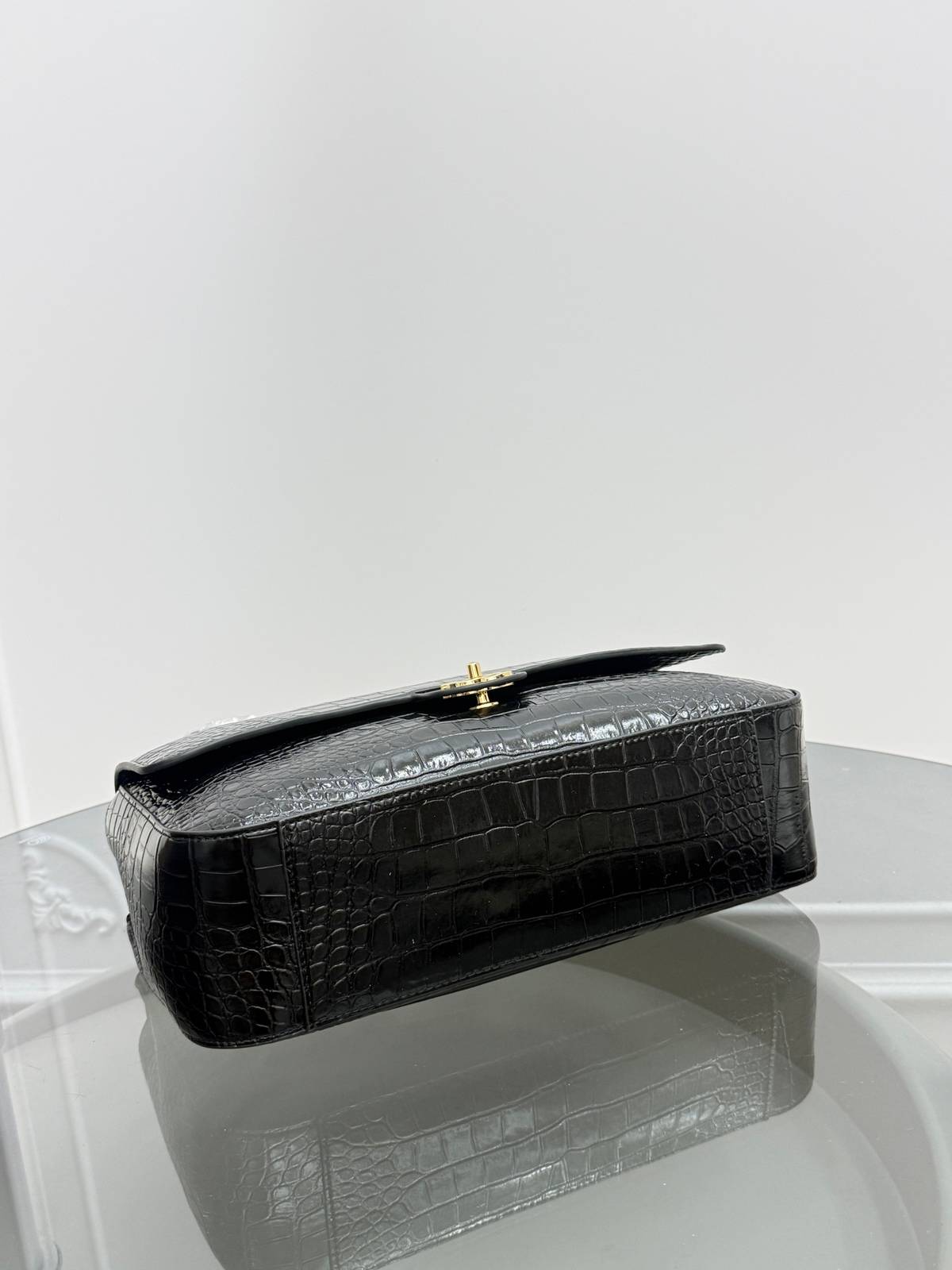 シャネル CHANEL キャビアスキン マトラッセ フラップバッグ ゴールド金具 ターンロック レザー編み込みチェーン - 画像 9