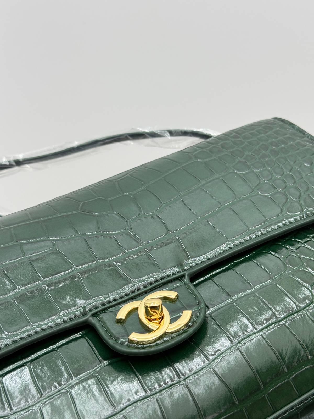 シャネル CHANEL キャビアスキン マトラッセ フラップバッグ ゴールド金具 ターンロック レザー編み込みチェーン - 画像 17