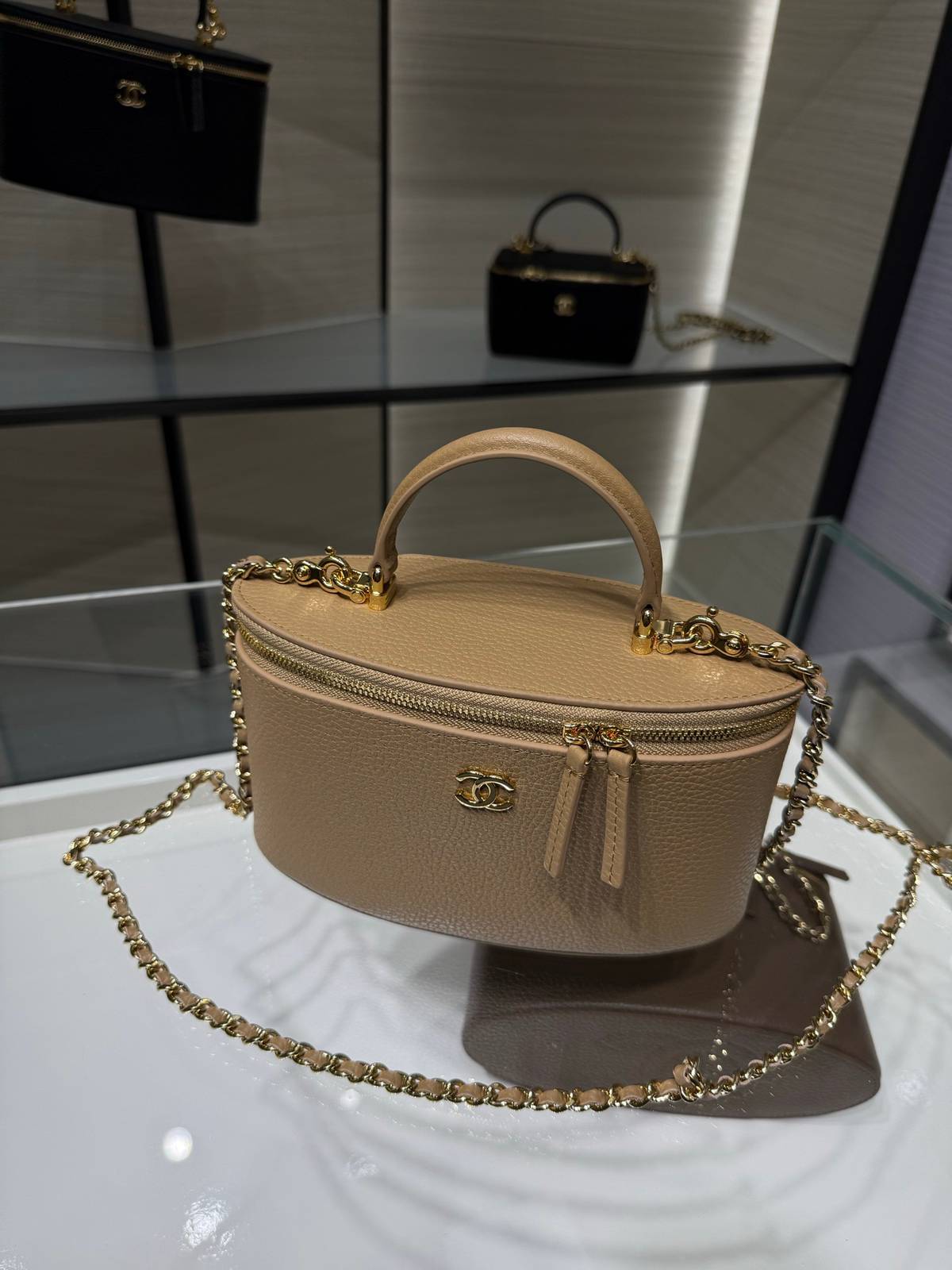 シャネル CHANEL バニティバッグ キャビアスキン ミラー付き フラップバッグ ゴールド金具 レディース - 画像 5