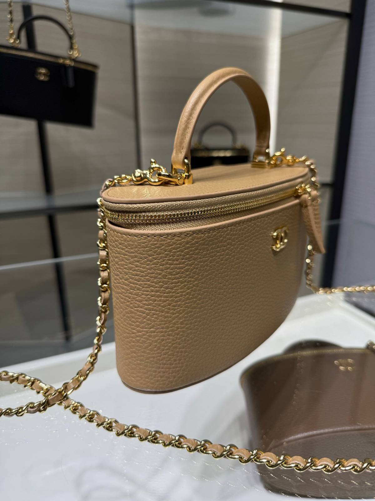 シャネル CHANEL バニティバッグ キャビアスキン ミラー付き フラップバッグ ゴールド金具 レディース - 画像 8
