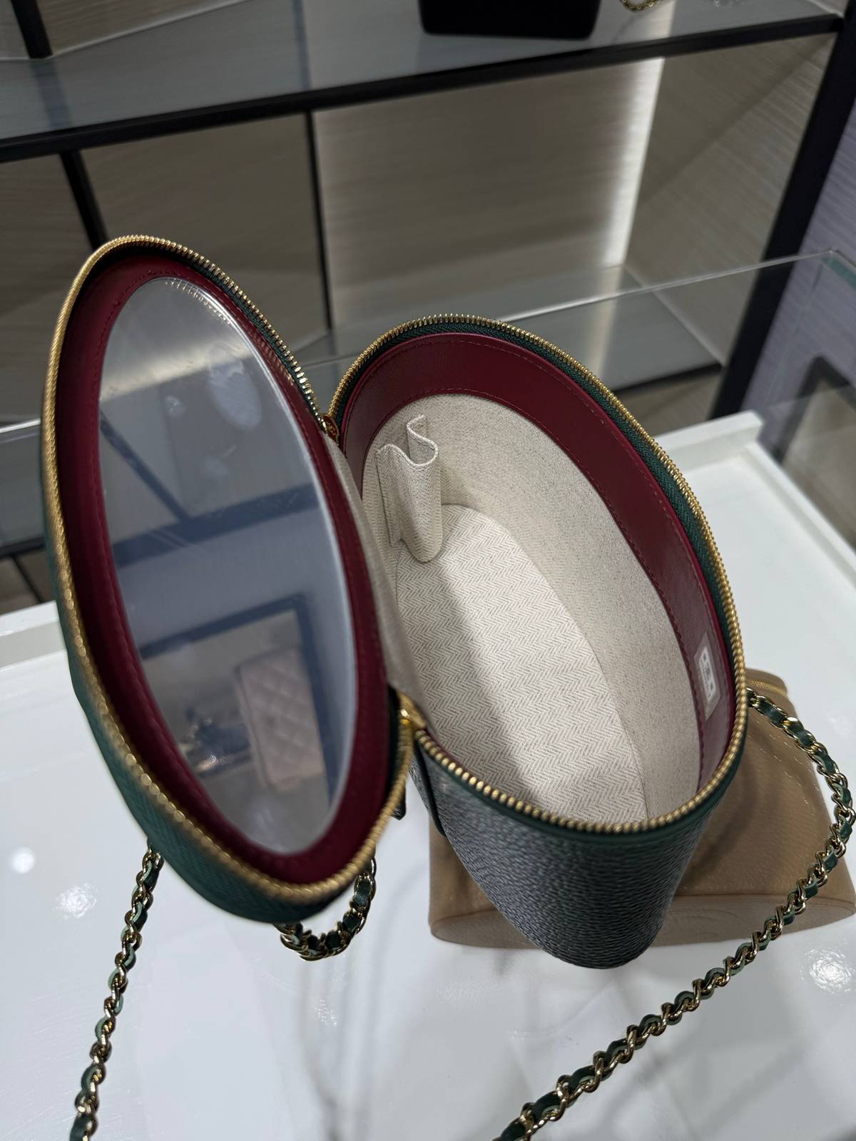シャネル CHANEL バニティバッグ キャビアスキン ミラー付き フラップバッグ ゴールド金具 レディース - 画像 12