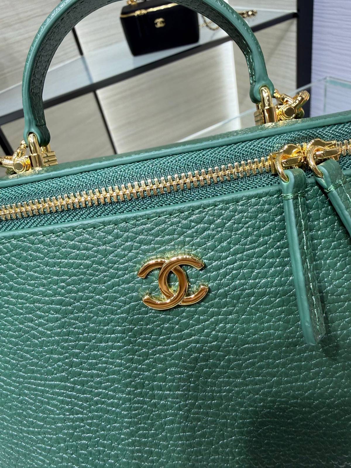 シャネル CHANEL バニティバッグ キャビアスキン ミラー付き フラップバッグ ゴールド金具 レディース - 画像 15