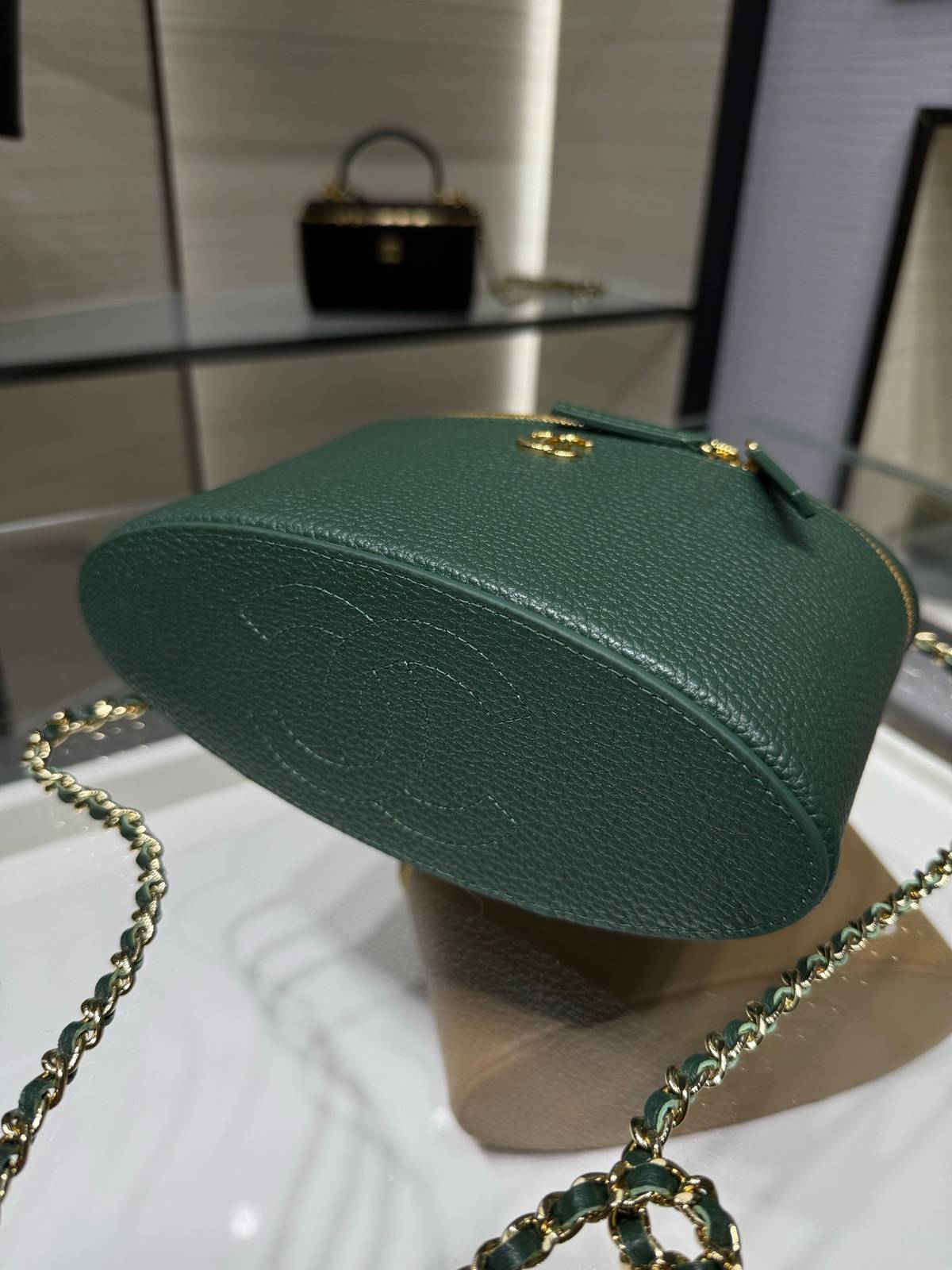 シャネル CHANEL バニティバッグ キャビアスキン ミラー付き フラップバッグ ゴールド金具 レディース - 画像 16