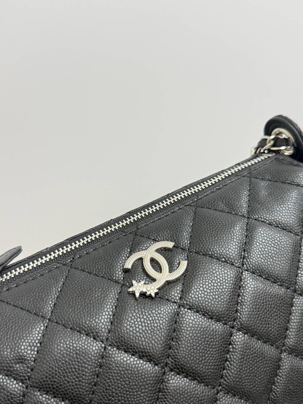 シャネル 6806 マトラッセ チェーンショルダーバッグ キャビアスキン シルバー金具 レディース ブラック レッド - 画像 5