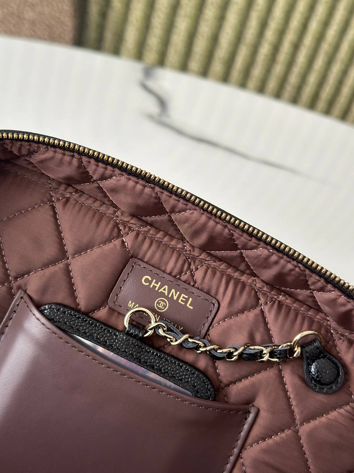 シャネル CHANEL マトラッセ バニティバッグ キャビアスキン ゴールド金具 ミラー付き レディース - 画像 3