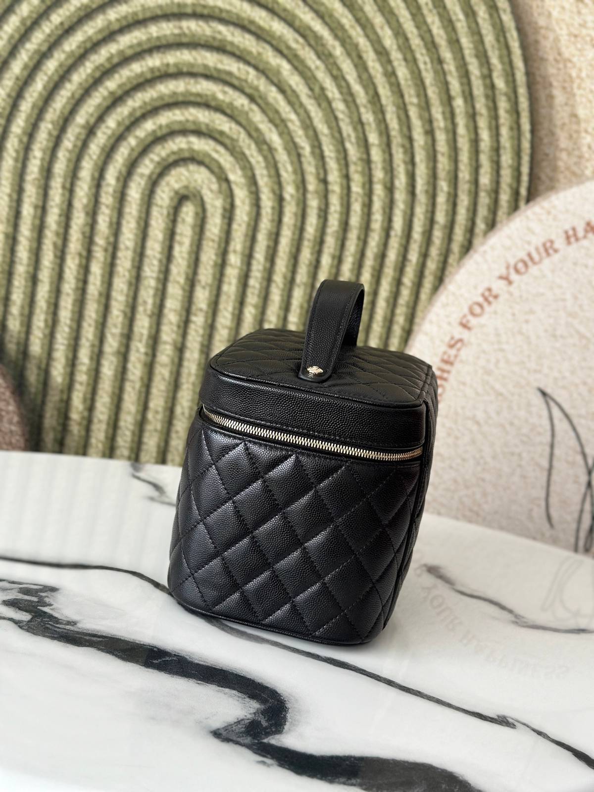 シャネル CHANEL マトラッセ バニティバッグ キャビアスキン ゴールド金具 ミラー付き レディース - 画像 9