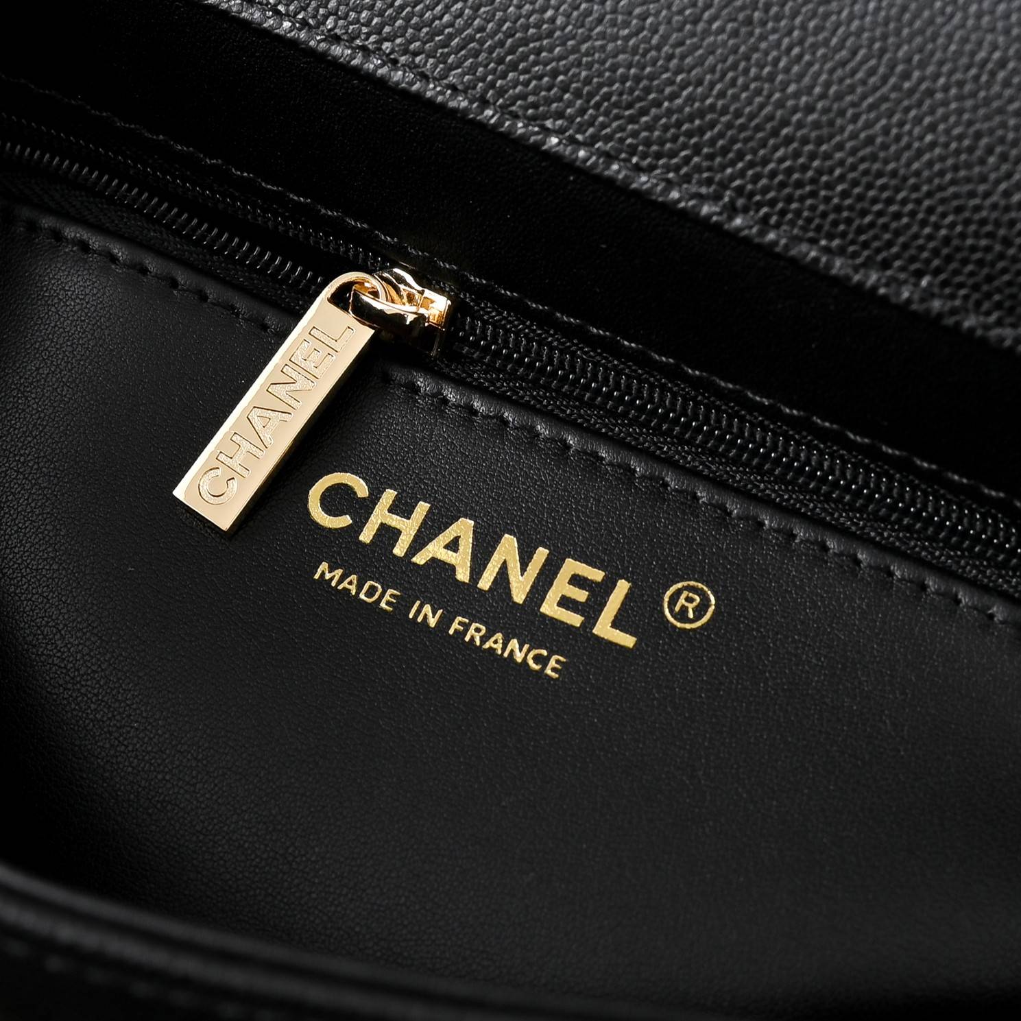 CHANEL シャネル マトラッセ フラップバッグ チェーンショルダーバッグ ブラック ゴールド金具 レディース - 画像 3