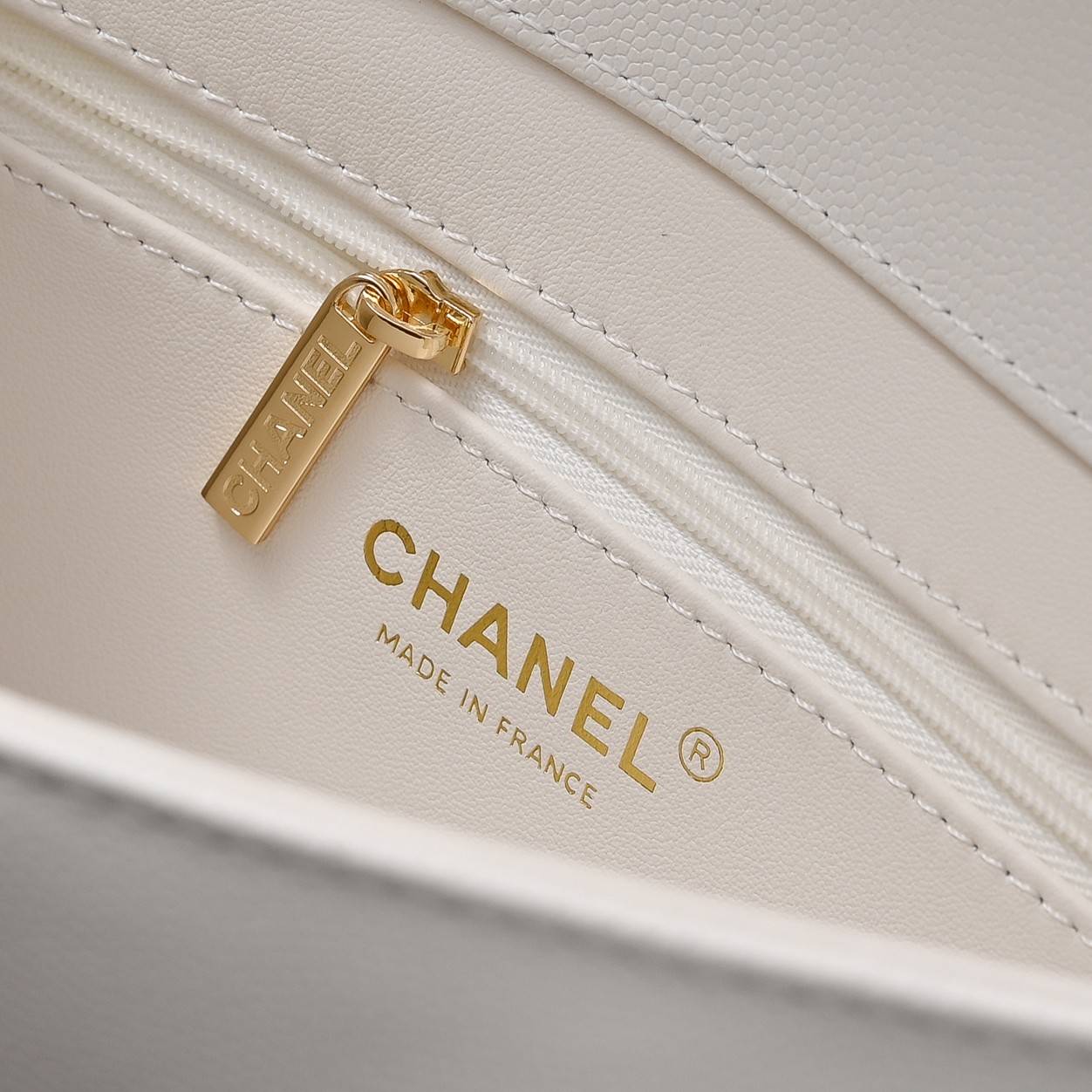 CHANEL シャネル マトラッセ フラップバッグ チェーンショルダーバッグ ブラック ゴールド金具 レディース - 画像 12