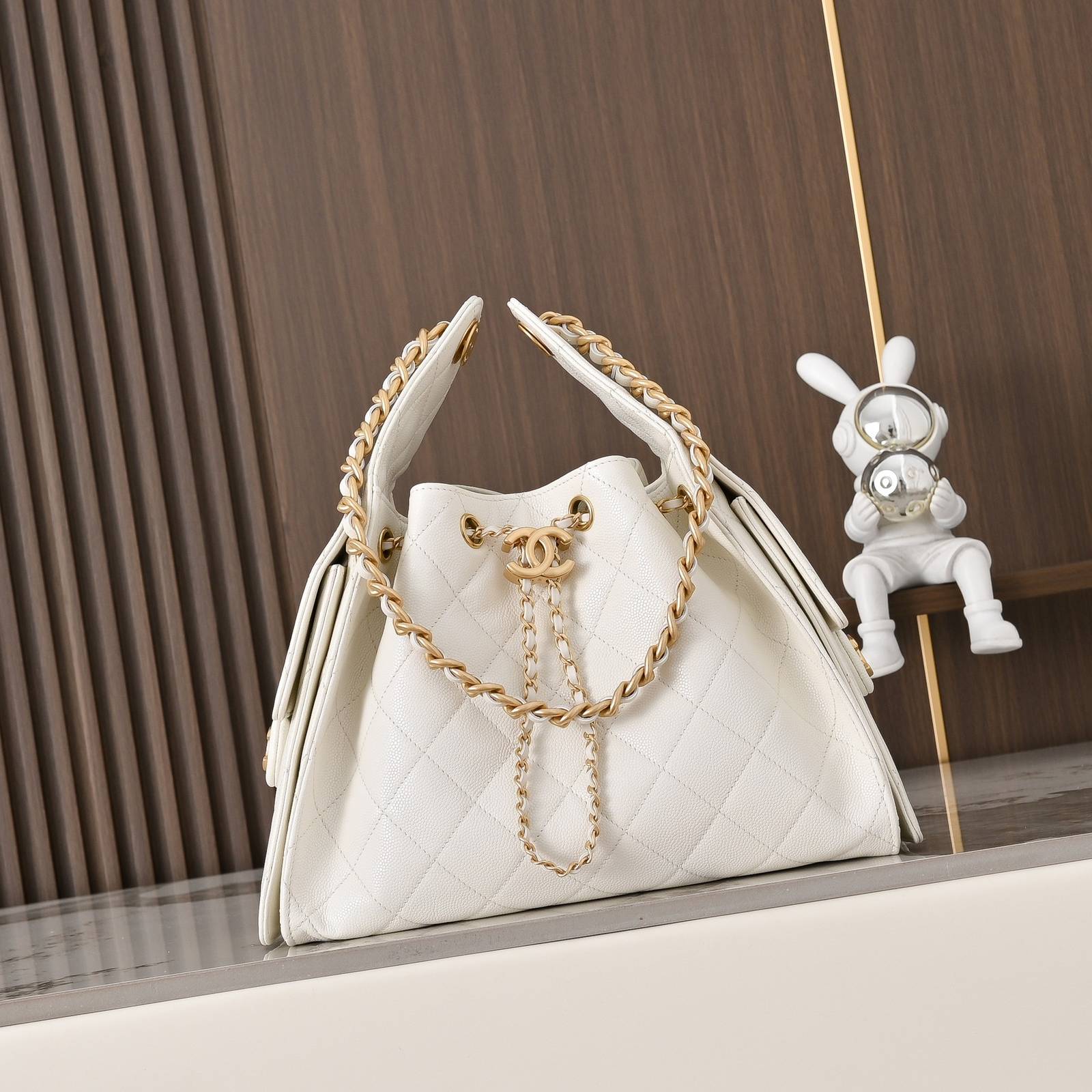 シャネル CHANEL マトラッセ ブラック チェーンショルダーバッグ ゴールド金具 レディース