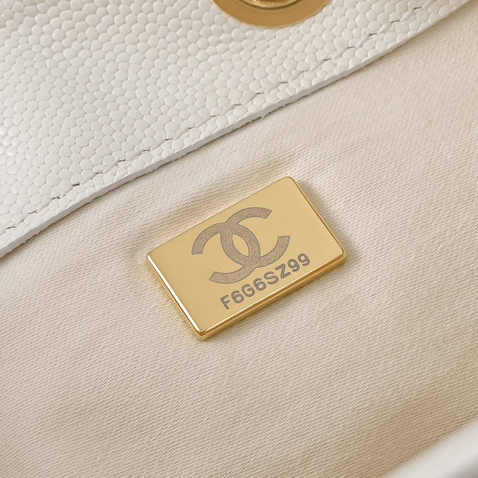 シャネル CHANEL マトラッセ ブラック チェーンショルダーバッグ ゴールド金具 レディース - 画像 2