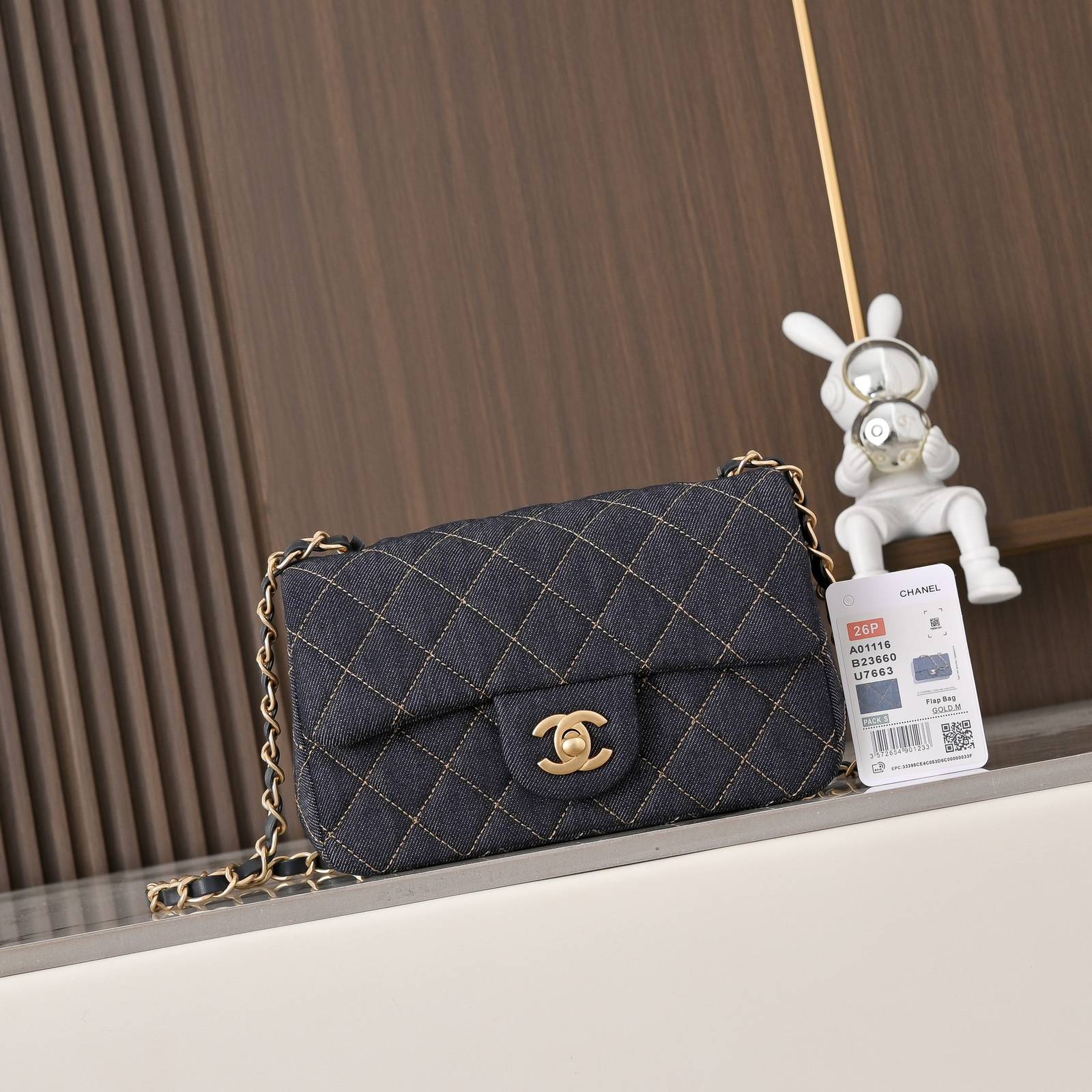 シャネル CHANEL マトラッセ デニム キャビアスキン フラップバッグ ゴールド金具 レザー編み込みチェーン ホワイ