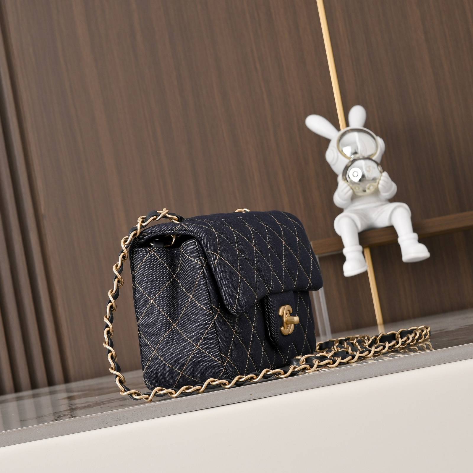 シャネル CHANEL マトラッセ デニム キャビアスキン フラップバッグ ゴールド金具 レザー編み込みチェーン ホワイ - 画像 5