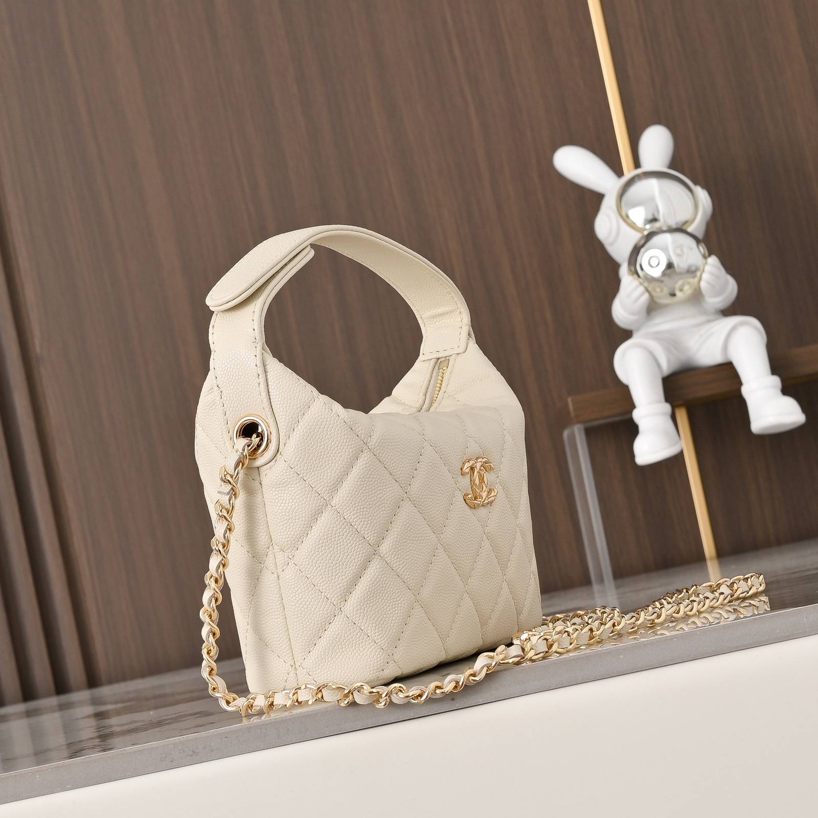 シャネル CHANEL マトラッセ キャビアスキン チェーンショルダーバッグ ゴールド金具 レディース ホワイト - 画像 9
