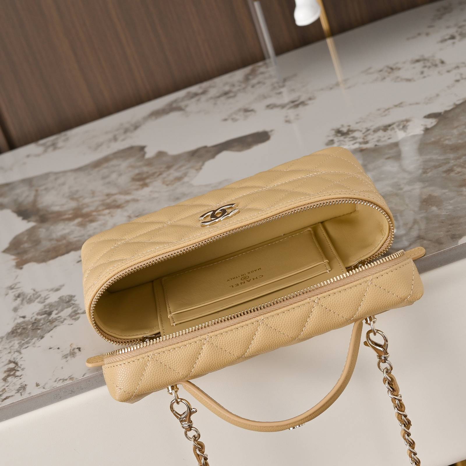 シャネル CHANEL マトラッセ ハンドバッグ キャビアスキン ゴールド金具 フラップバッグ レザー編み込みチェーン - 画像 3