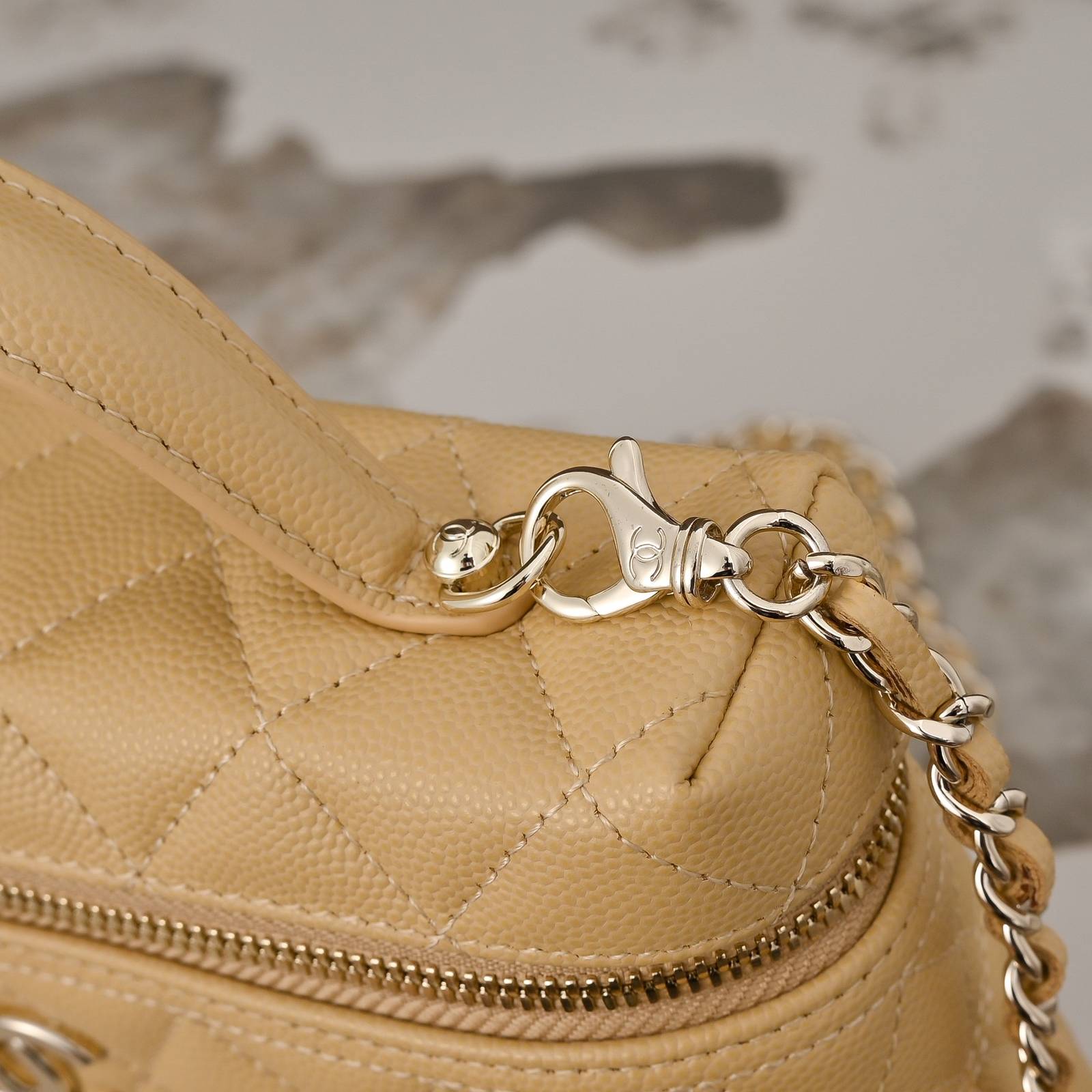 シャネル CHANEL マトラッセ ハンドバッグ キャビアスキン ゴールド金具 フラップバッグ レザー編み込みチェーン - 画像 5
