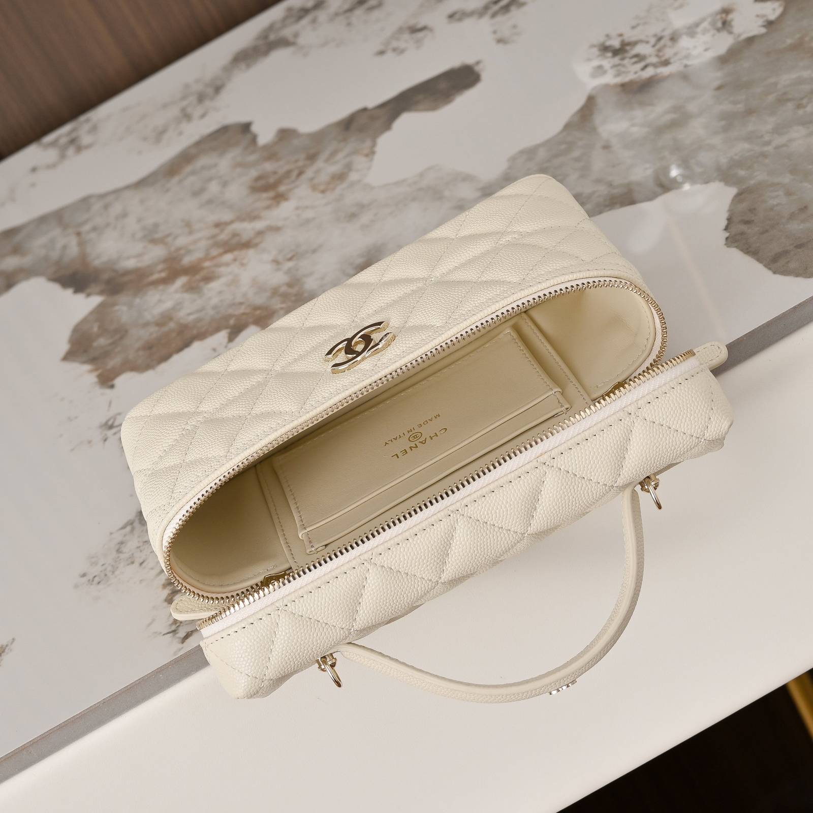 シャネル CHANEL マトラッセ ハンドバッグ キャビアスキン ゴールド金具 フラップバッグ レザー編み込みチェーン - 画像 12