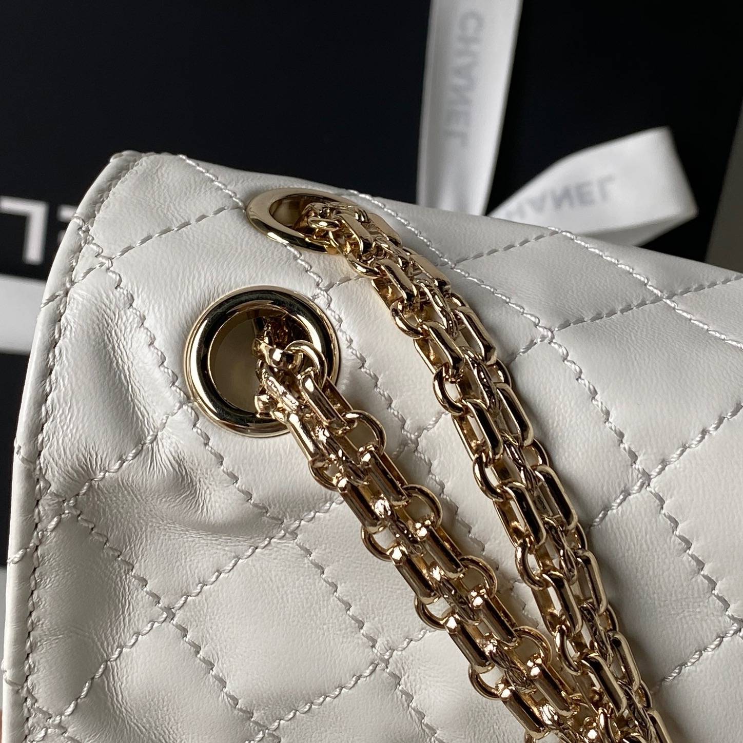 シャネル CHANEL 2 55 クラシック マトラッセ キャビアスキン フラップバッグ ブラック ホワイト レッド ゴ - 画像 16