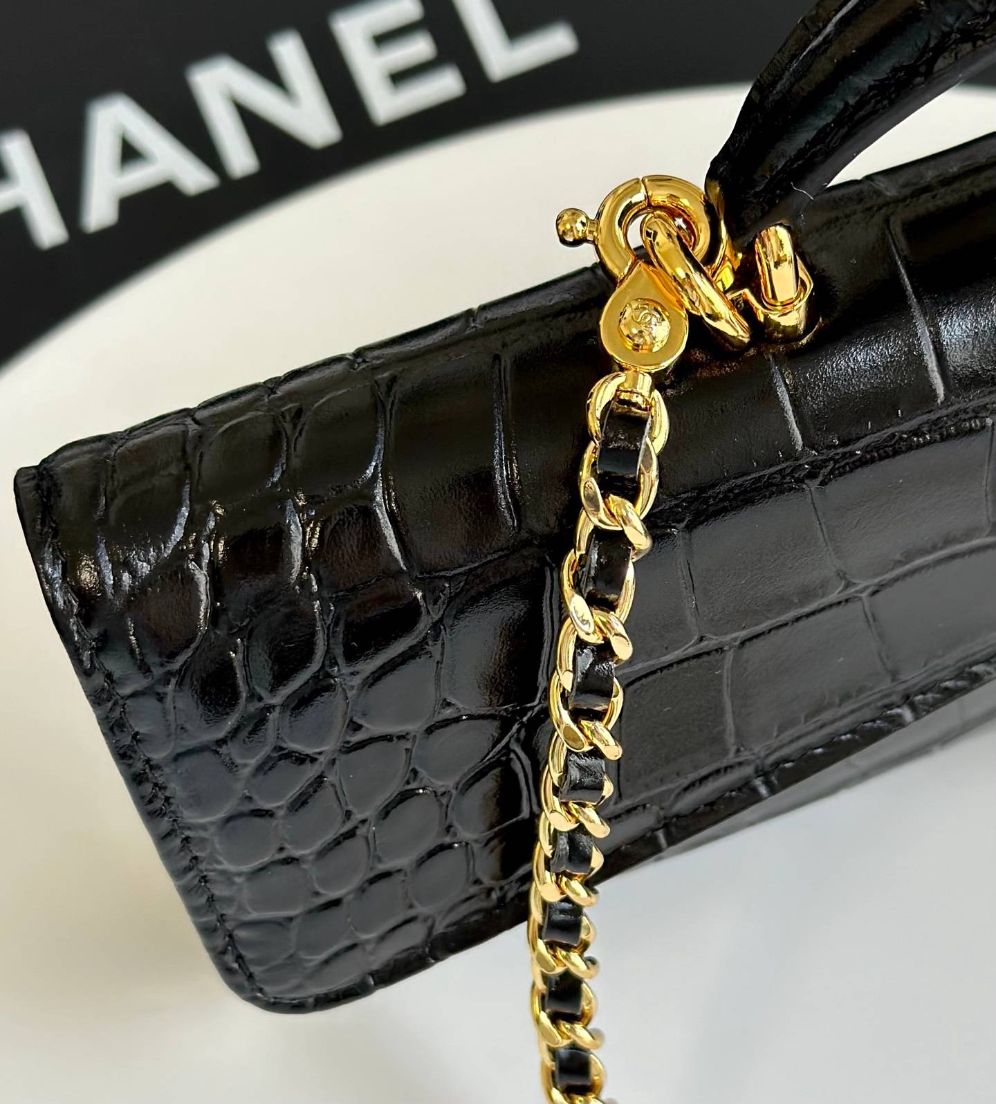 シャネル CHANEL マトラッセ キャビアスキン チェーンショルダーバッグ ブラック ゴールド金具 レディース - 画像 4
