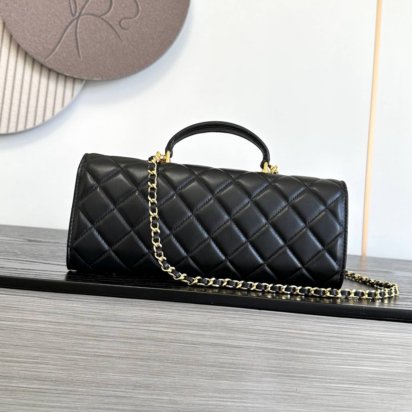 シャネル マトラッセ ラムスキン ブラック ゴールド金具 チェーンショルダーバッグ レディース - 画像 9