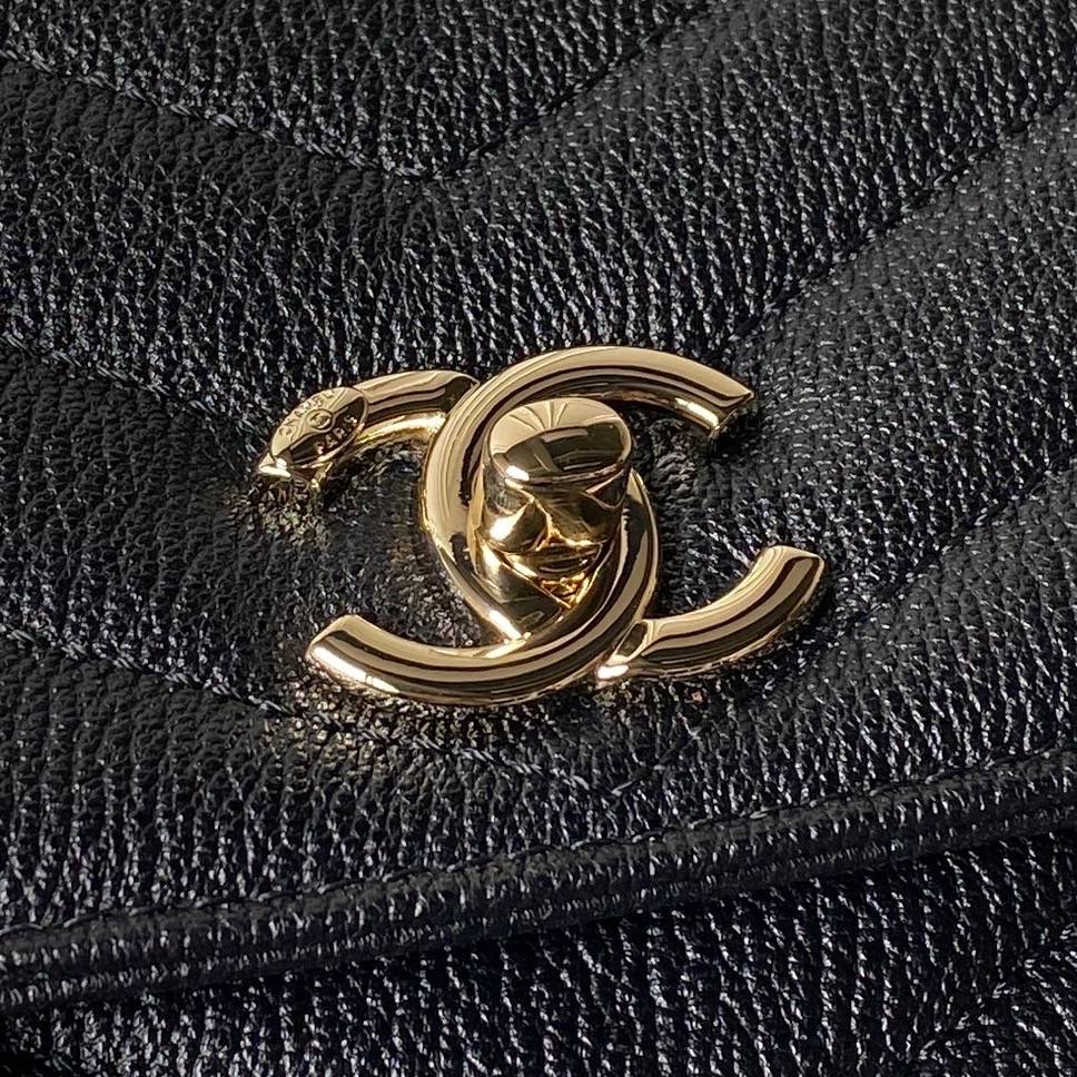 シャネル CHANEL マトラッセ ラムスキン フラップバッグ ゴールド金具 ターンロック チェーンショルダー レディー - 画像 17