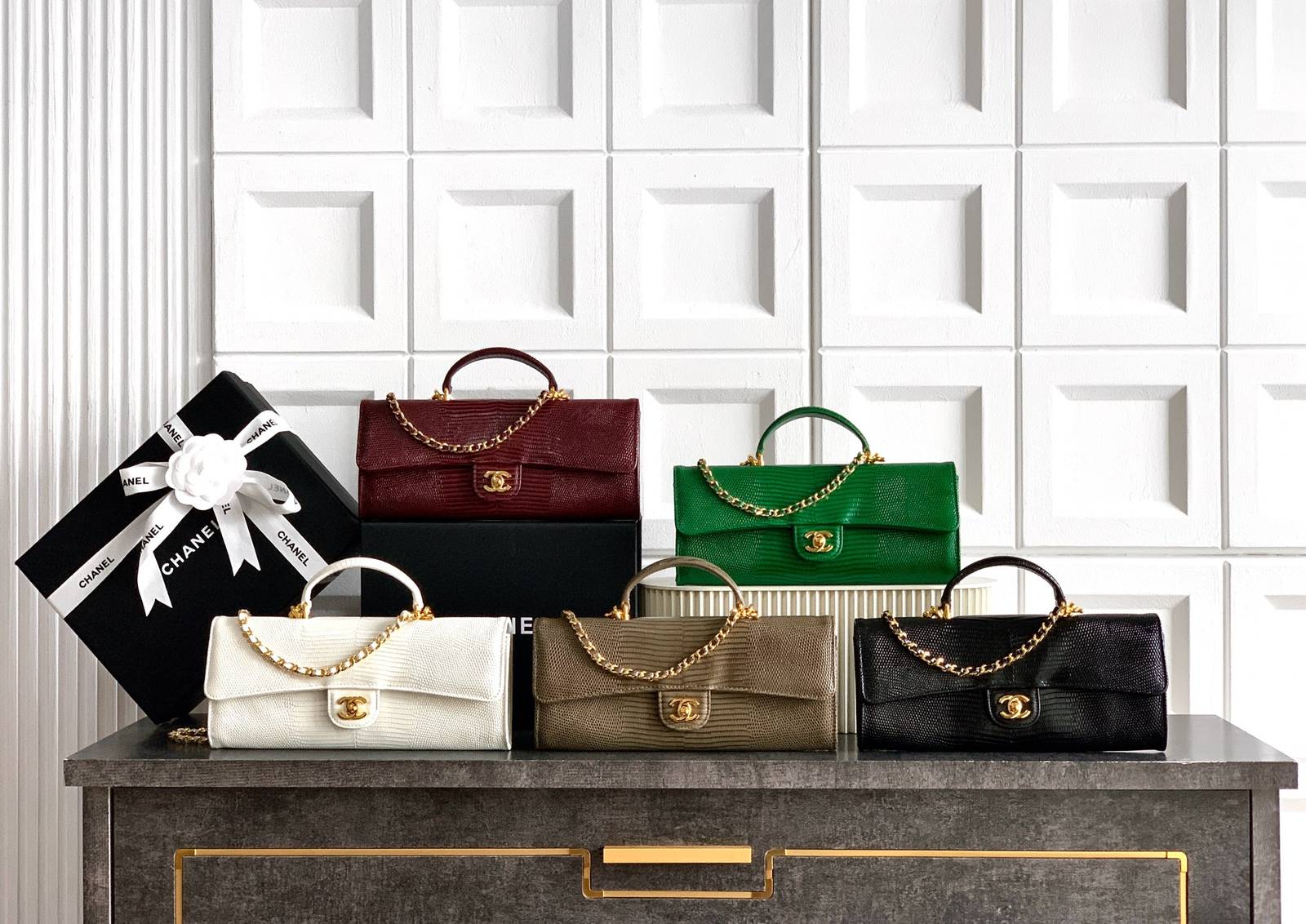 シャネル CHANEL マトラッセ フラップバッグ キャビアスキン ゴールド金具 レザー編み込みチェーン ショルダーバッ