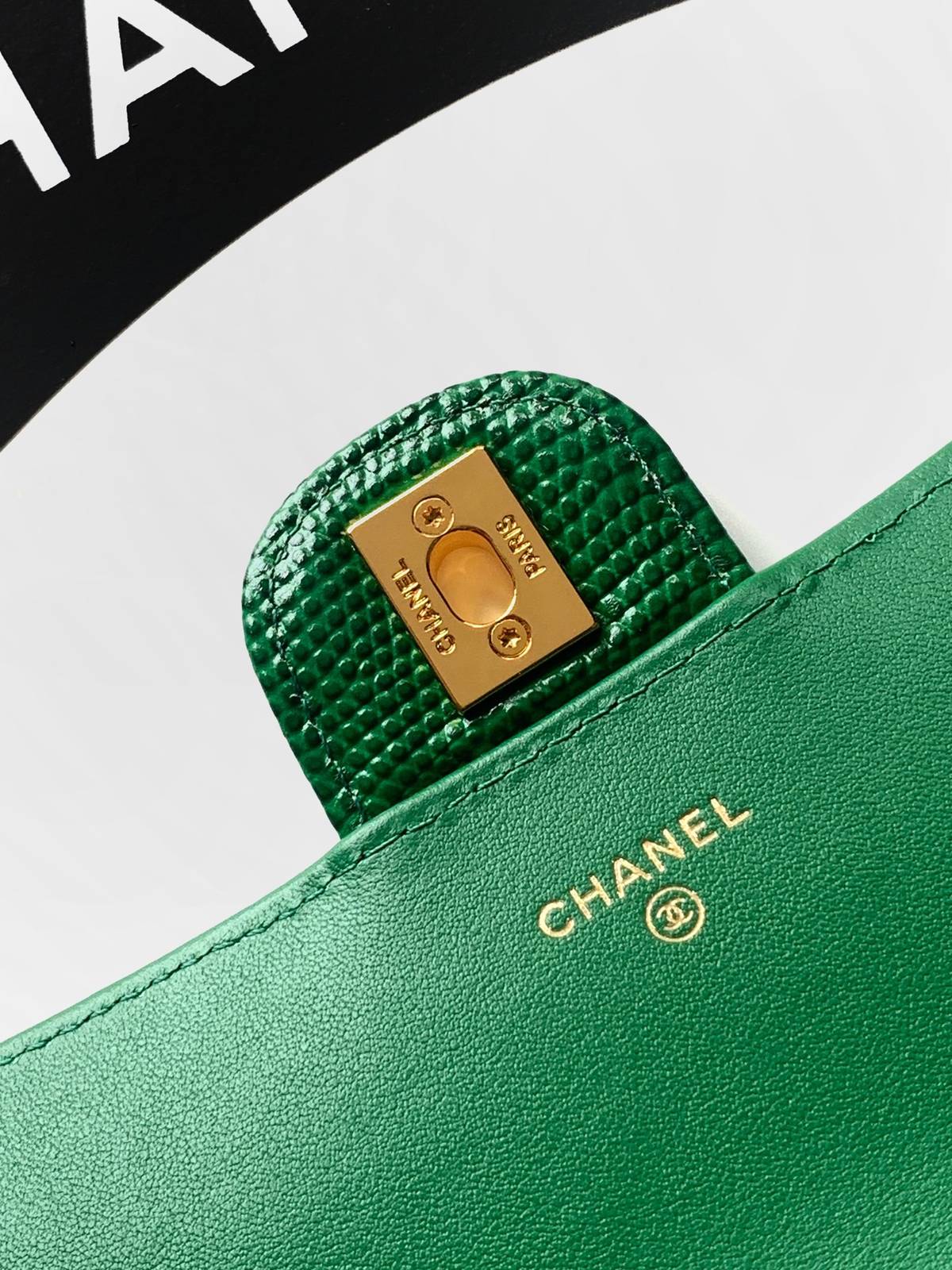 シャネル CHANEL マトラッセ フラップバッグ キャビアスキン ゴールド金具 レザー編み込みチェーン ショルダーバッ - 画像 4