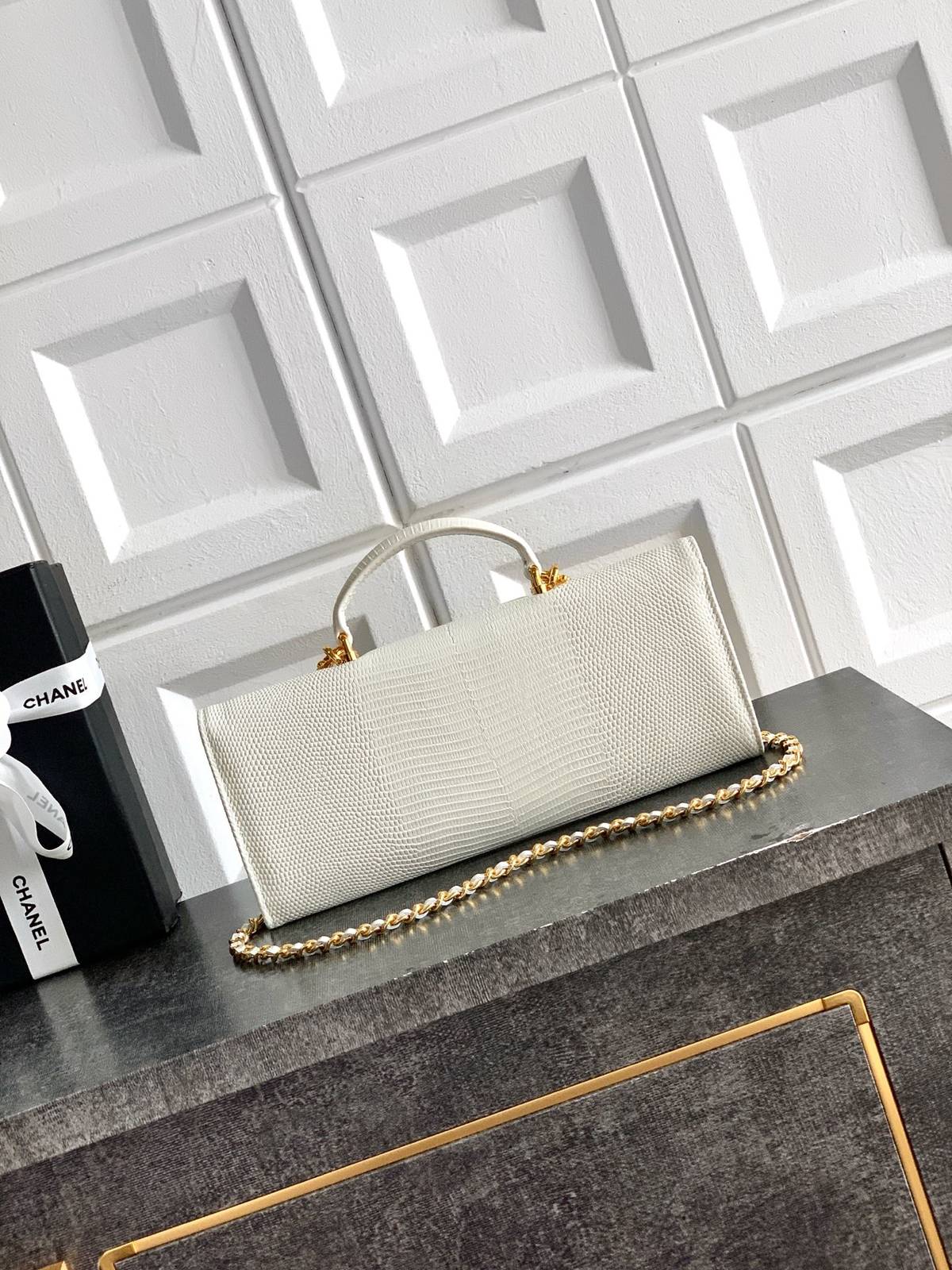 シャネル CHANEL マトラッセ フラップバッグ キャビアスキン ゴールド金具 レザー編み込みチェーン ショルダーバッ - 画像 17