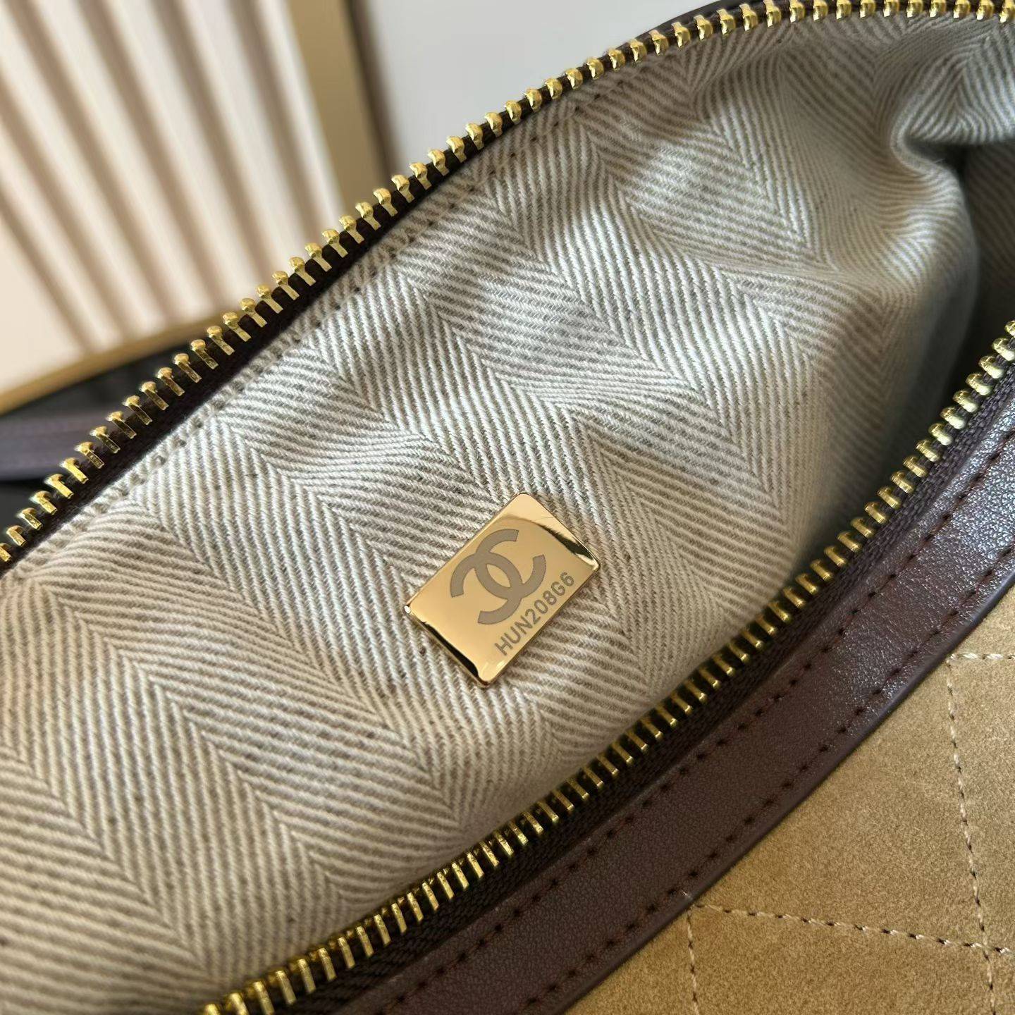 シャネル CHANEL マトラッセ ラムスキン チェーンショルダーバッグ ブラック ホワイト ゴールド金具 - 画像 4