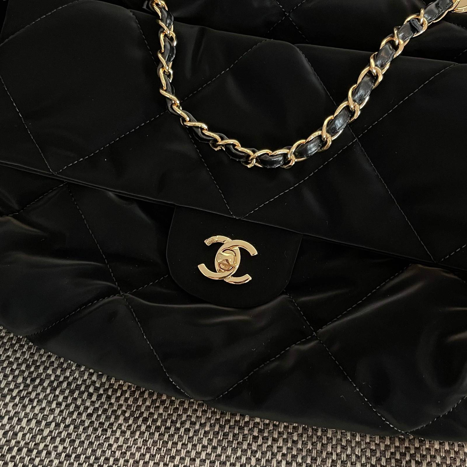 シャネル CHANEL マトラッセ ブラック ラムスキン フラップバッグ ゴールド金具 ターンロック レディース - 画像 9
