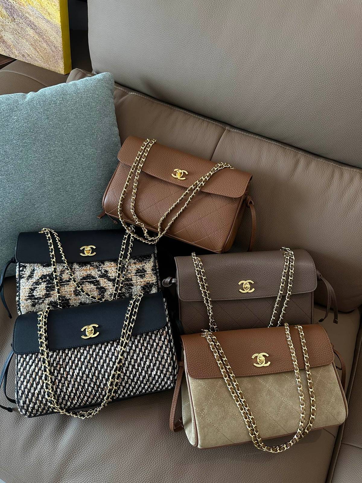 シャネル CHANEL マトラッセ チェーンショルダーバッグ キャビアスキン ゴールド金具 レディース ブラック ベージ