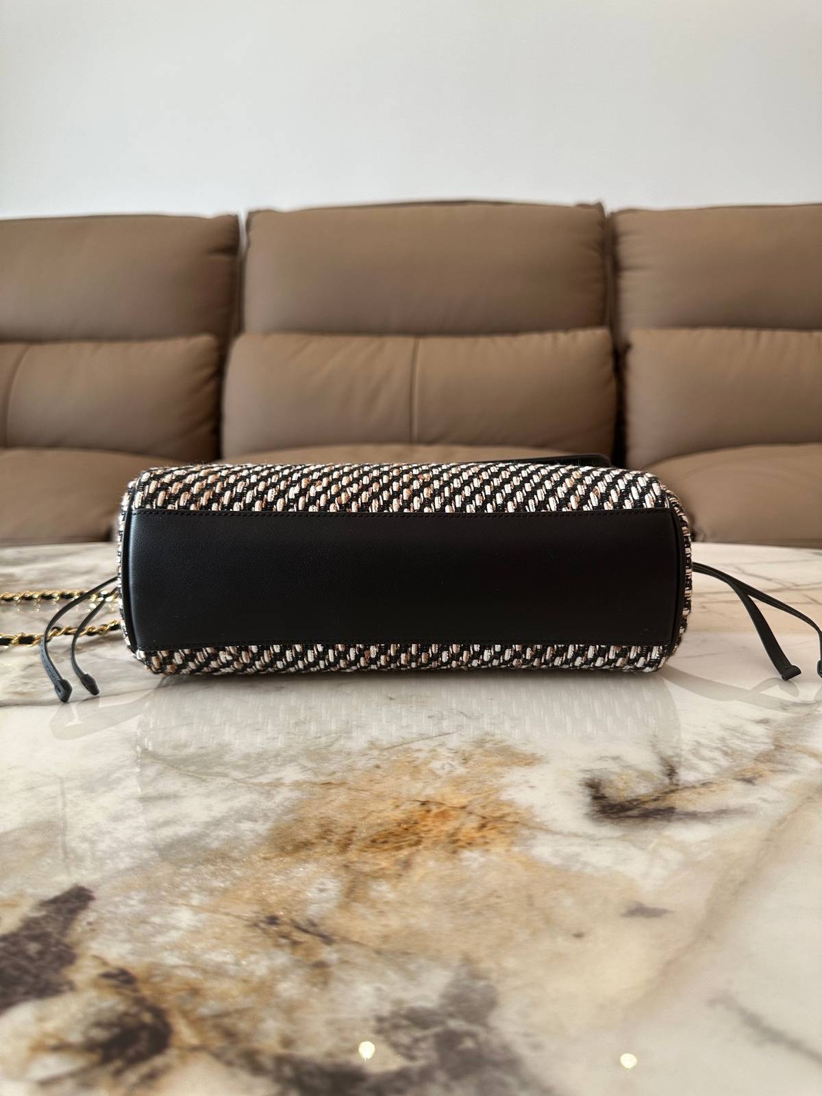 シャネル CHANEL マトラッセ チェーンショルダーバッグ キャビアスキン ゴールド金具 レディース ブラック ベージ - 画像 7
