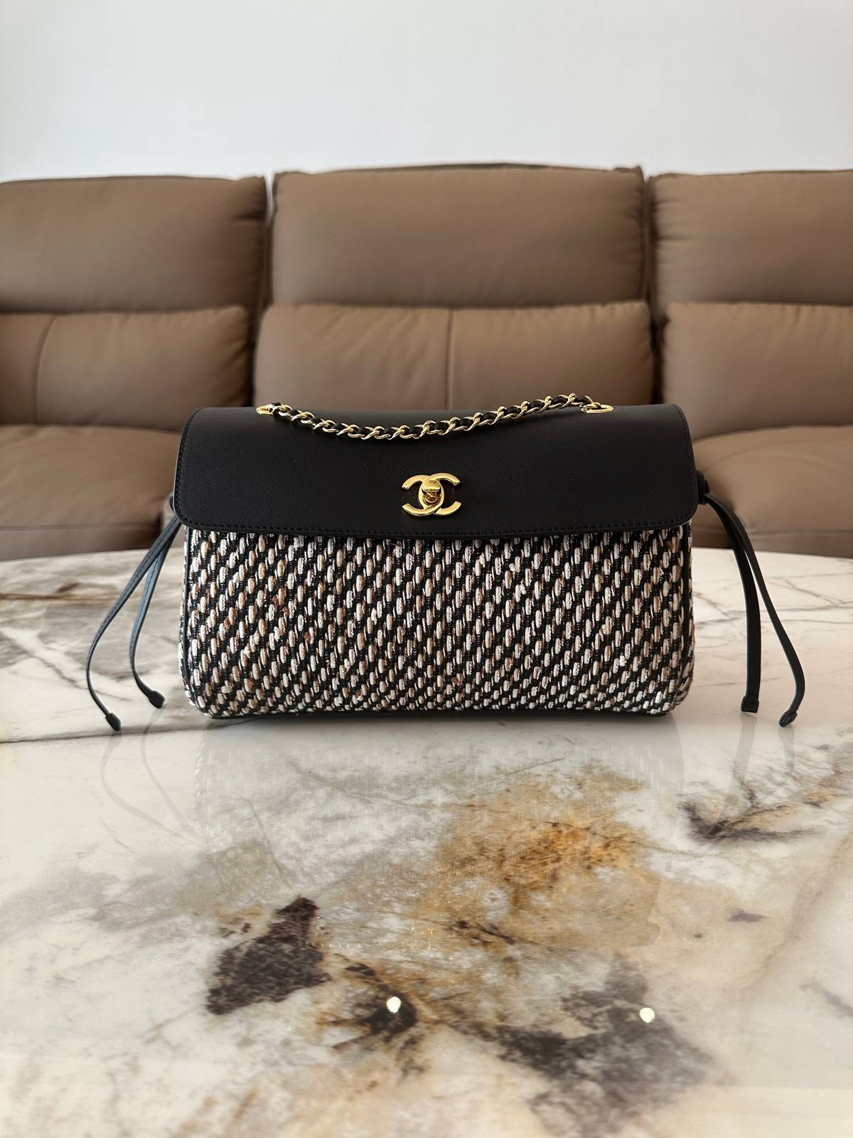 シャネル CHANEL マトラッセ チェーンショルダーバッグ キャビアスキン ゴールド金具 レディース ブラック ベージ - 画像 10