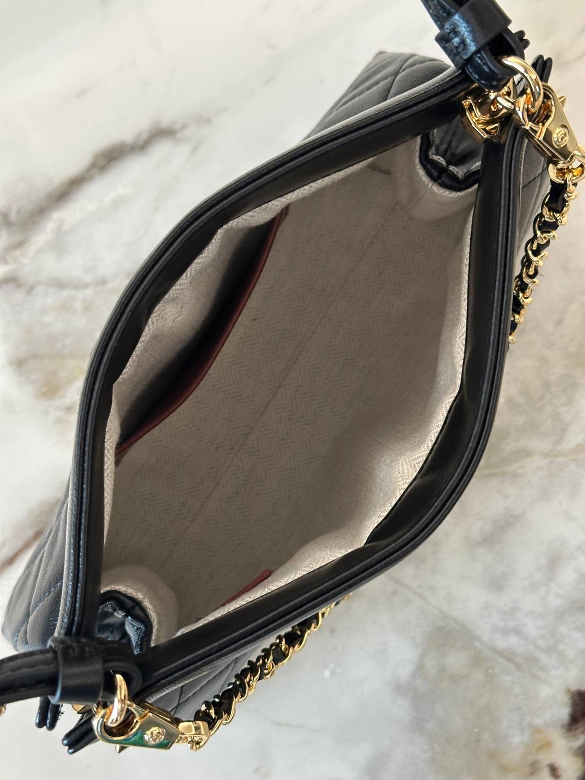 シャネル CHANEL マトラッセ キャビアスキン チェーンショルダーバッグ ゴールド金具 ブラック レディース - 画像 3