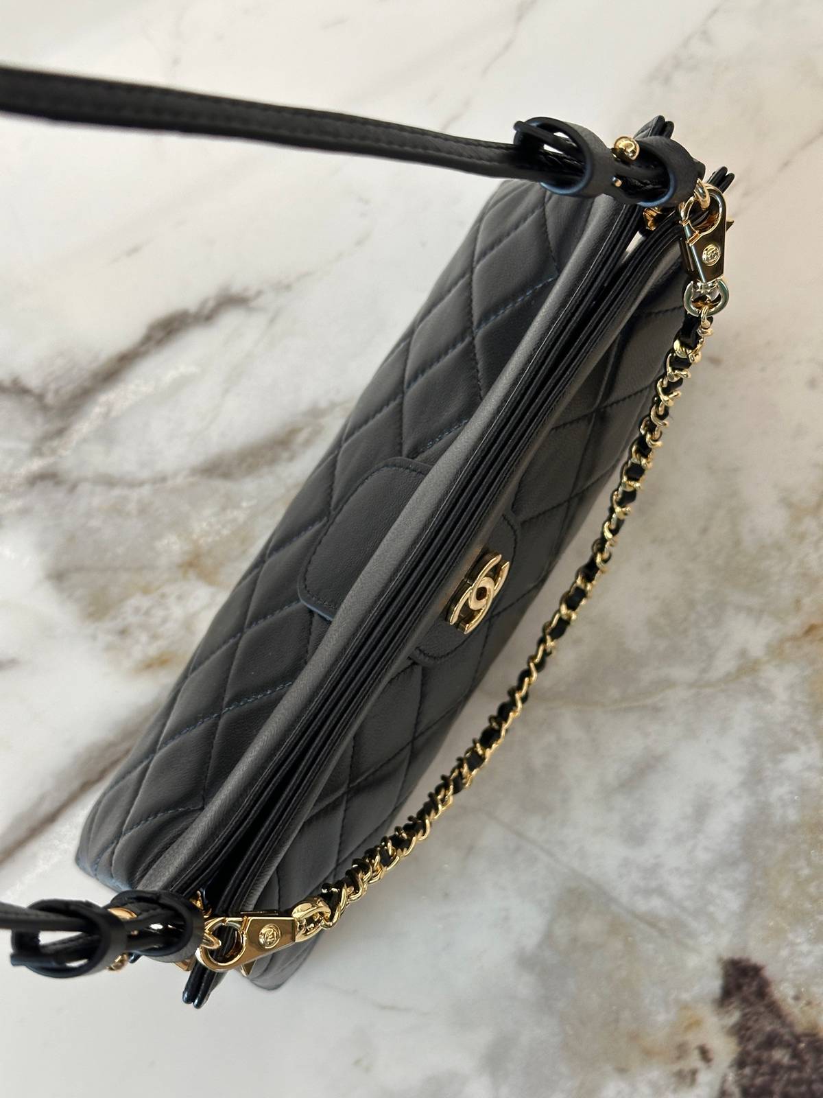 シャネル CHANEL マトラッセ キャビアスキン チェーンショルダーバッグ ゴールド金具 ブラック レディース - 画像 4