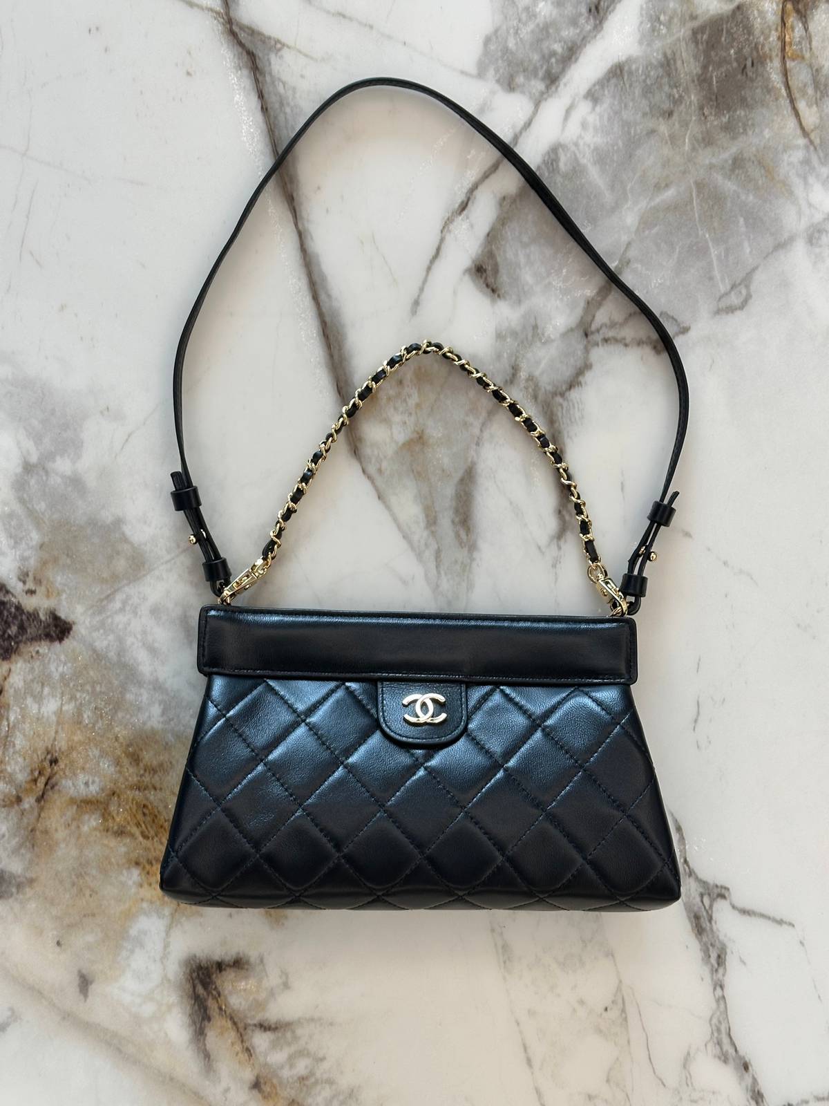 シャネル CHANEL マトラッセ キャビアスキン チェーンショルダーバッグ ゴールド金具 ブラック レディース - 画像 6