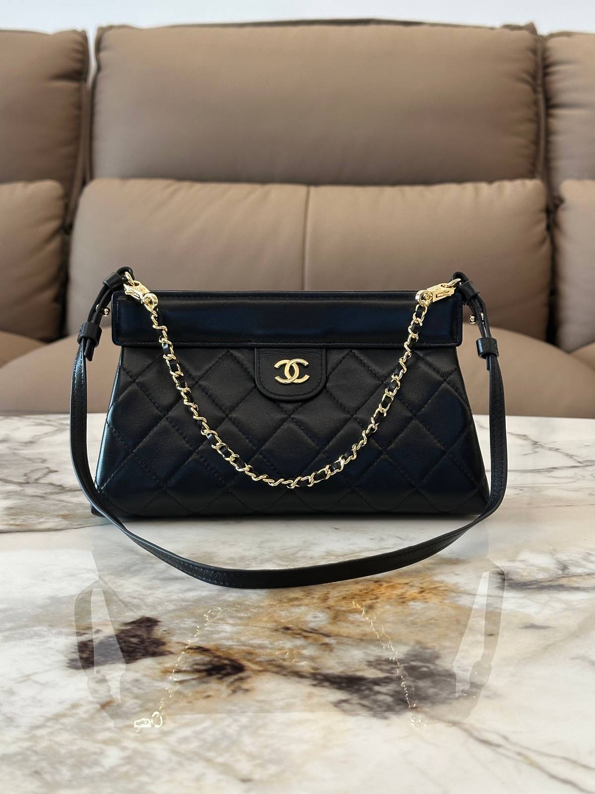 シャネル CHANEL マトラッセ キャビアスキン チェーンショルダーバッグ ゴールド金具 ブラック レディース - 画像 10