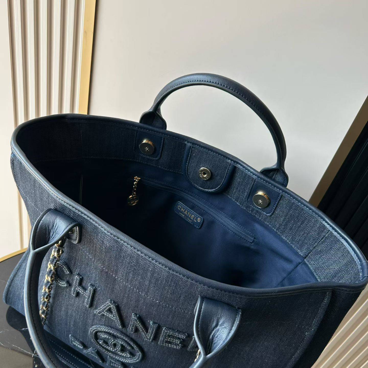 シャネル CHANEL AS66941 デニム チェーンショルダーバッグ ブラック ゴールド金具 レディース - 画像 6
