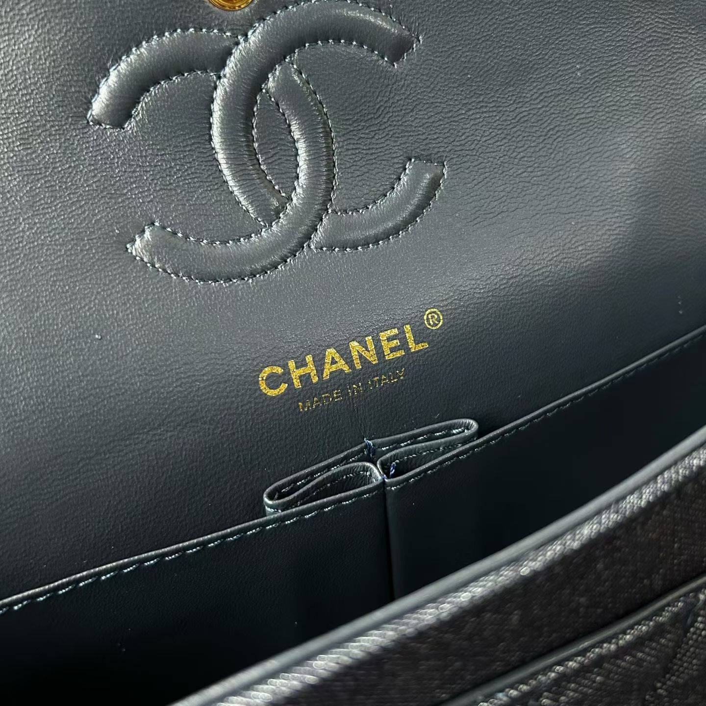 シャネル CHANEL マトラッセ チェーンショルダーバッグ キャビアスキン ゴールド金具 ホワイト レディース - 画像 2