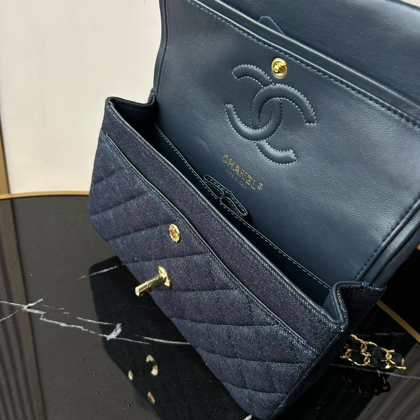 シャネル CHANEL マトラッセ チェーンショルダーバッグ キャビアスキン ゴールド金具 ホワイト レディース - 画像 5