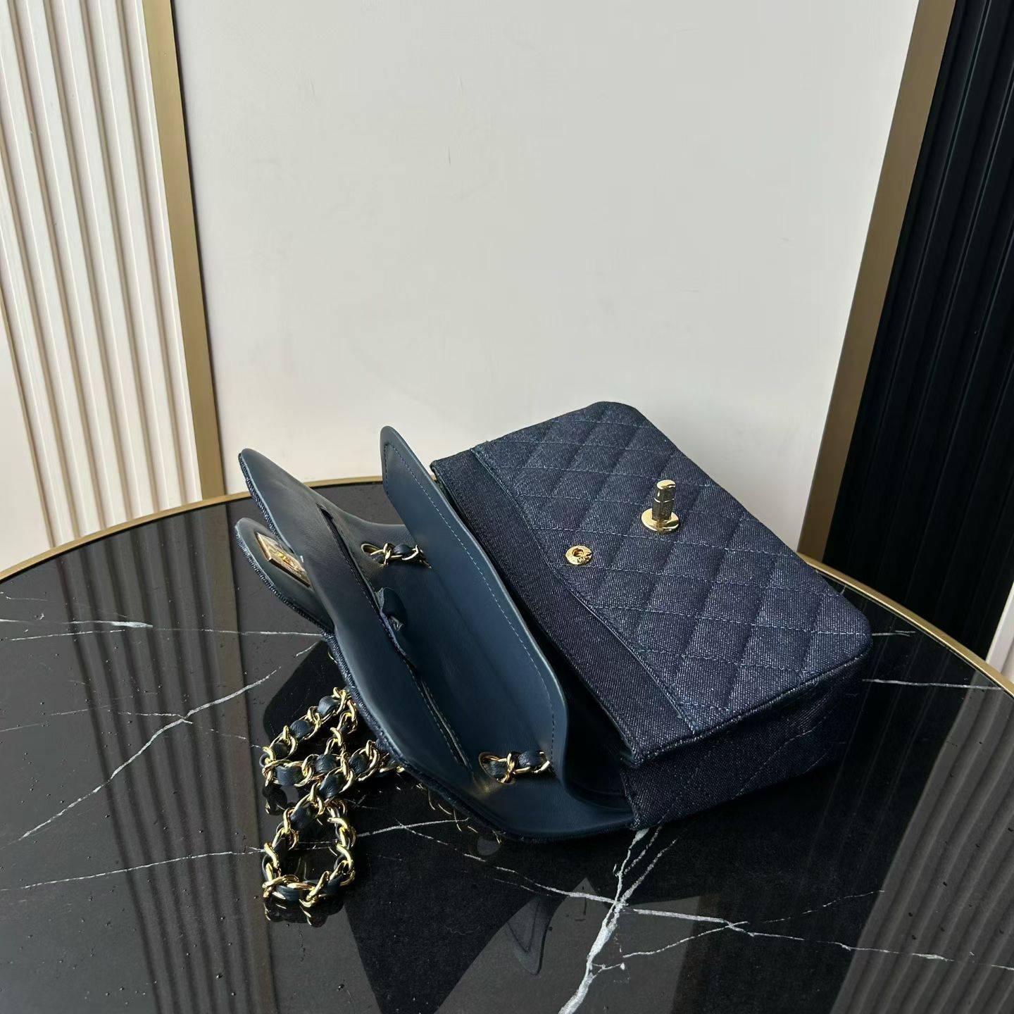 シャネル CHANEL マトラッセ チェーンショルダーバッグ キャビアスキン ゴールド金具 ホワイト レディース - 画像 6