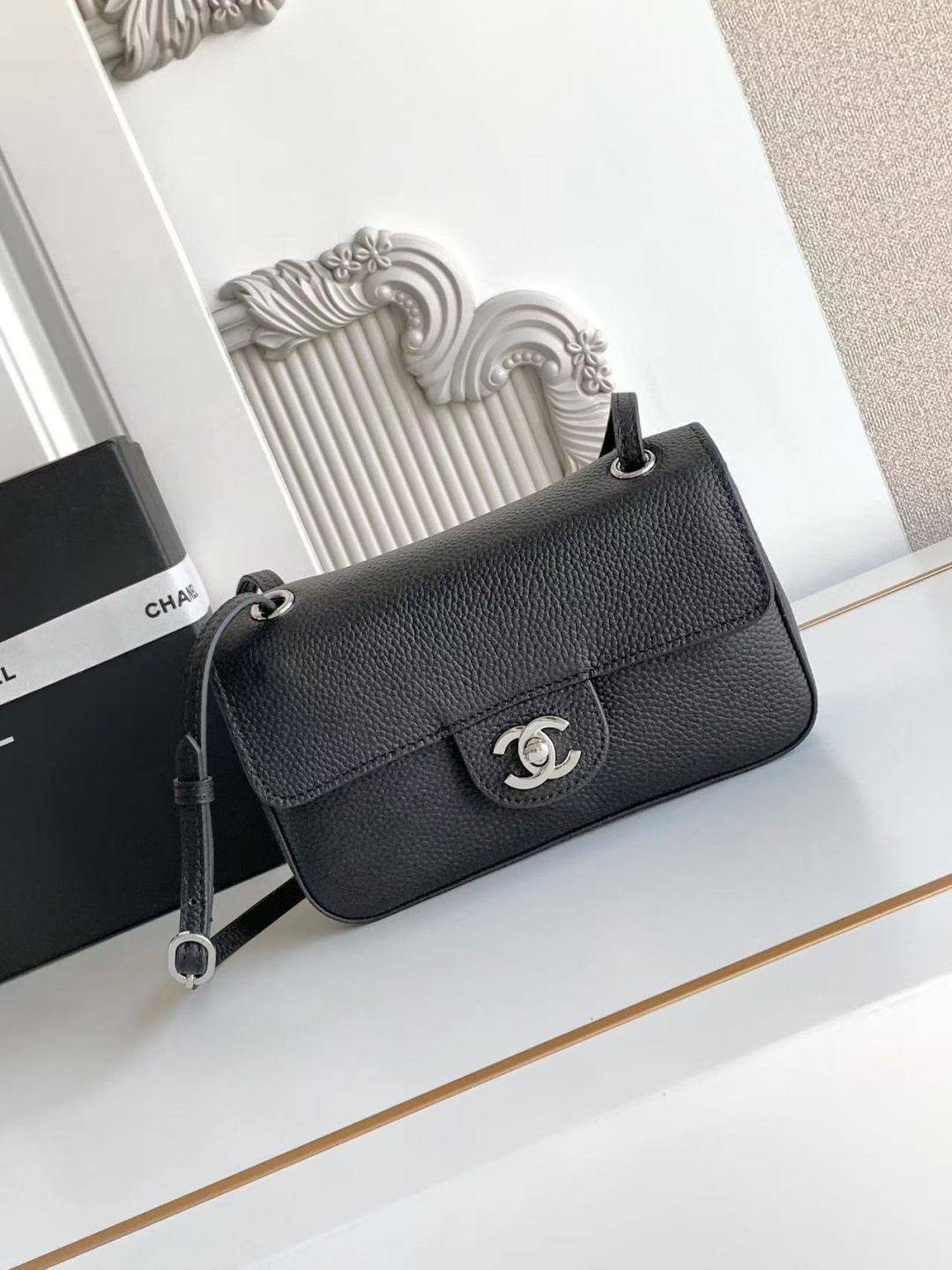 シャネル CHANEL マトラッセ チェーンショルダーバッグ キャビアスキン ブラック ゴールド金具 レディース - 画像 10