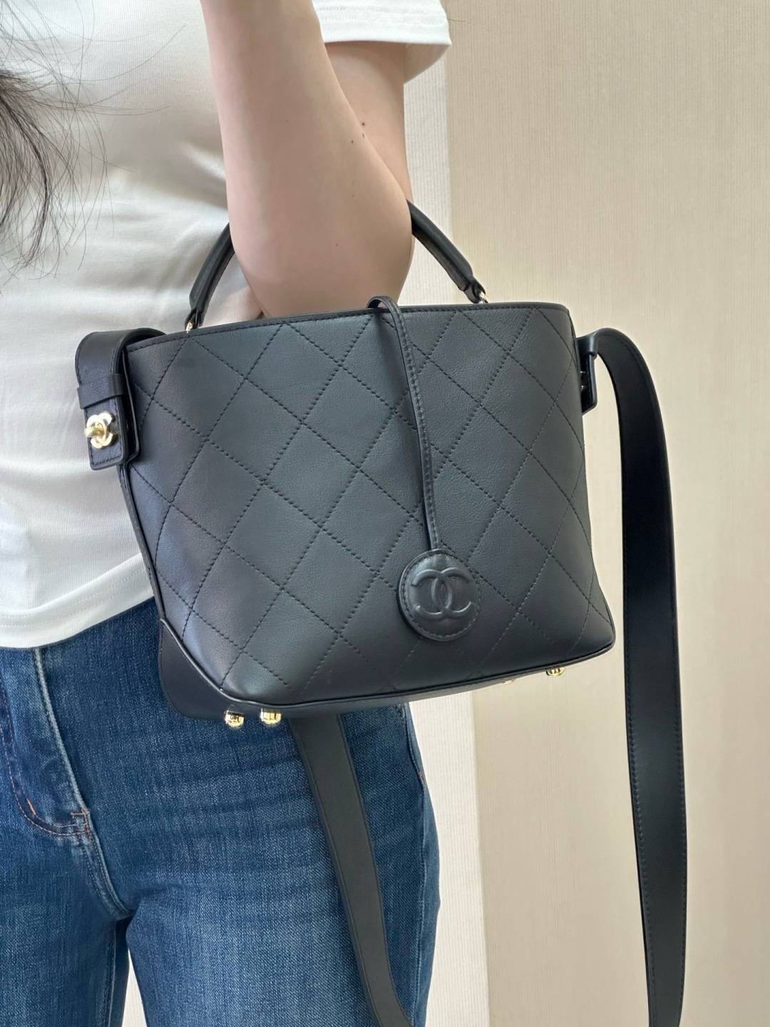 シャネル CHANEL マトラッセ ラムスキン チェーンショルダーバッグ ブラック ゴールド金具 レディース - 画像 3