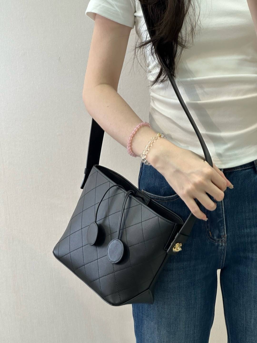 シャネル CHANEL マトラッセ ラムスキン チェーンショルダーバッグ ブラック ゴールド金具 レディース - 画像 5