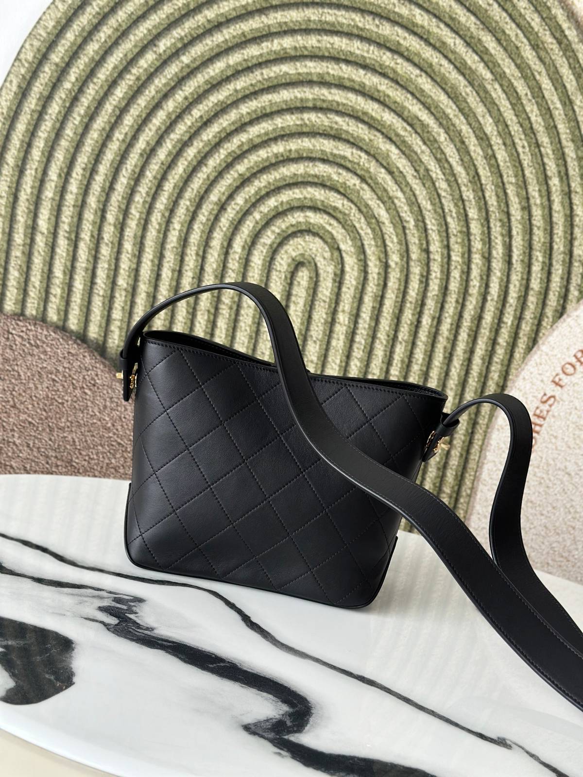 シャネル CHANEL マトラッセ ラムスキン チェーンショルダーバッグ ブラック ゴールド金具 レディース - 画像 14